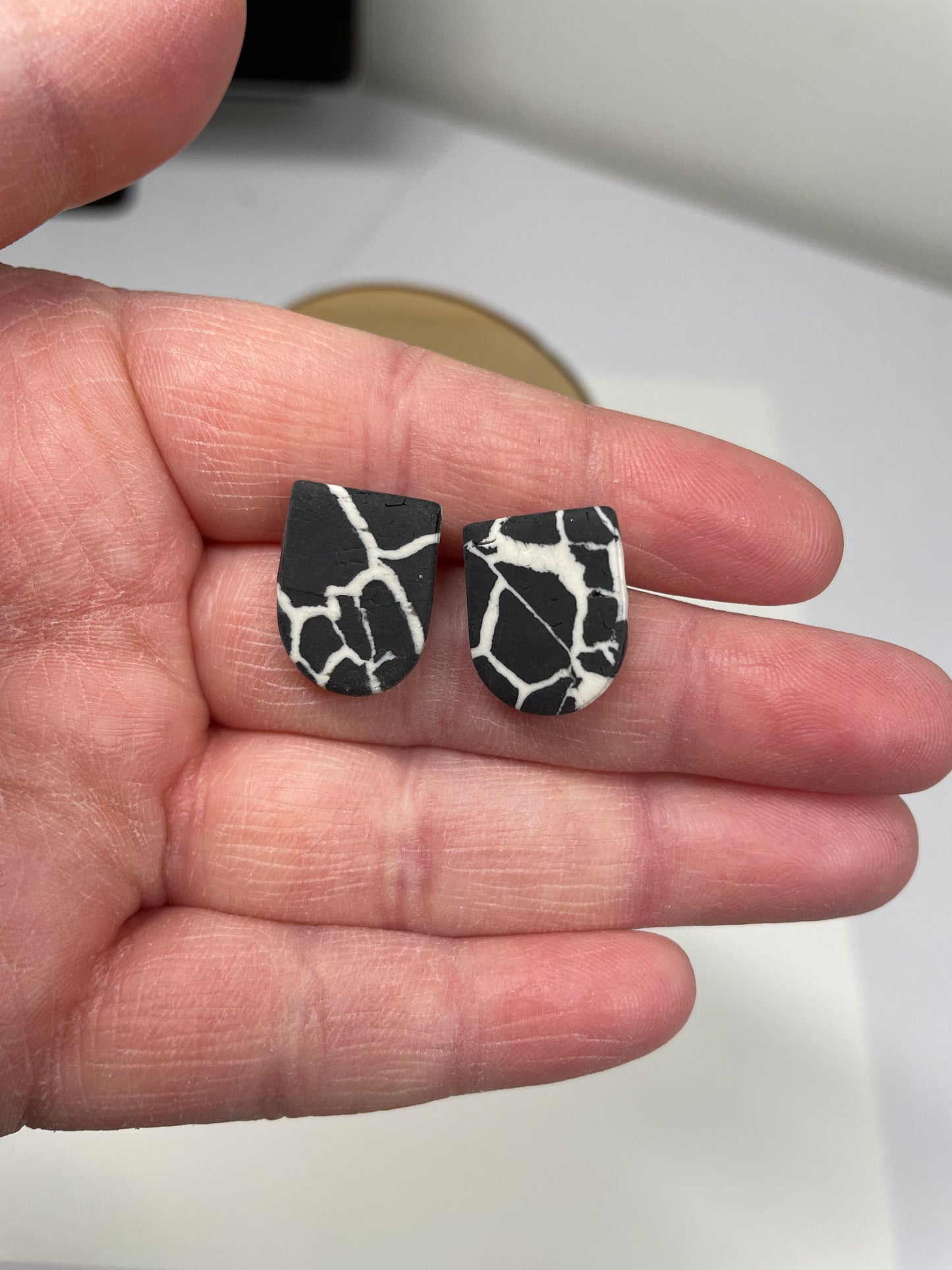 Bouton d'oreille Marbre Noir+Blanc-Sans Nickel