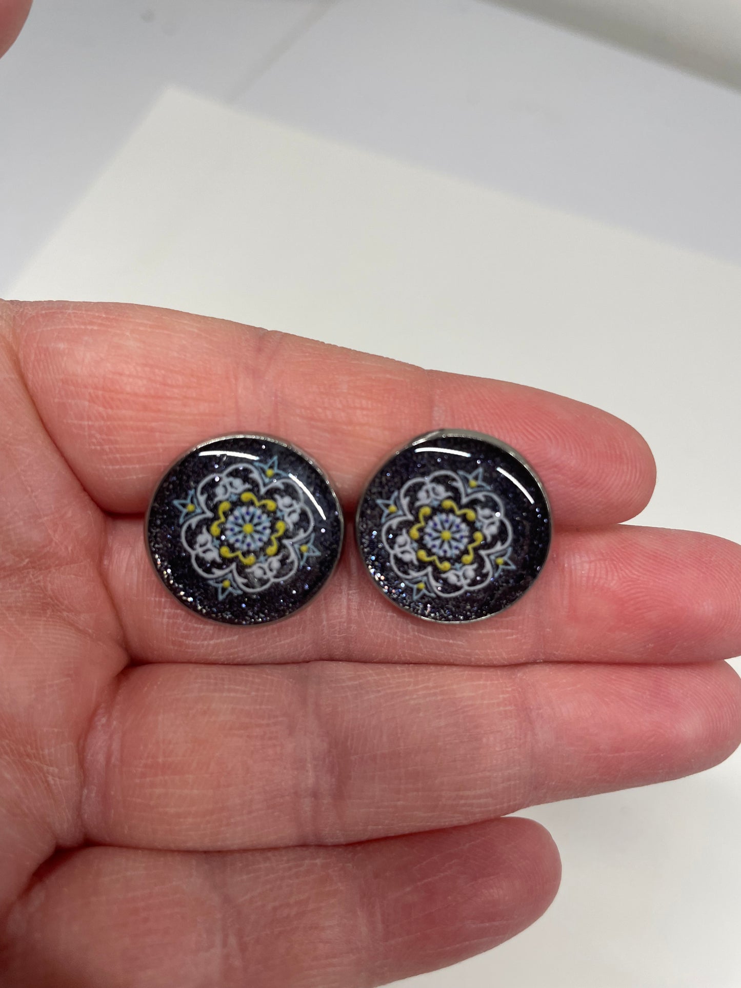 Boutons d'oreilles mandalas-Sans Nickel+Acier Inoxydable