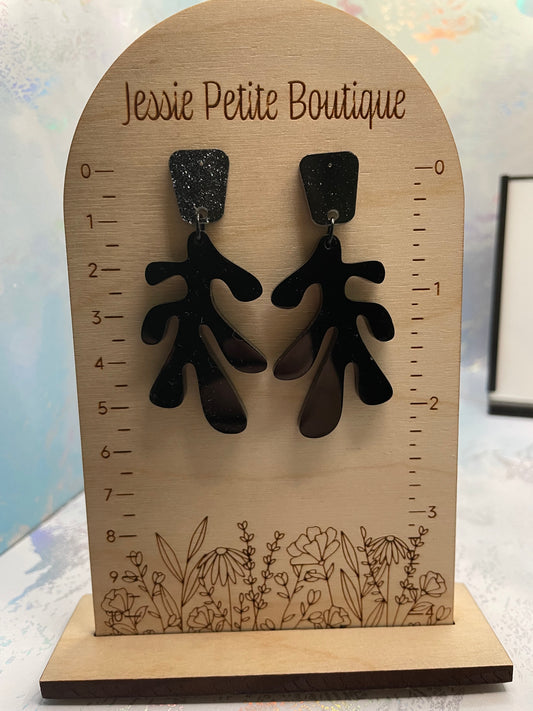 Lea : Boucles d'oreilles noires + clous en acrylique (sans nickel)