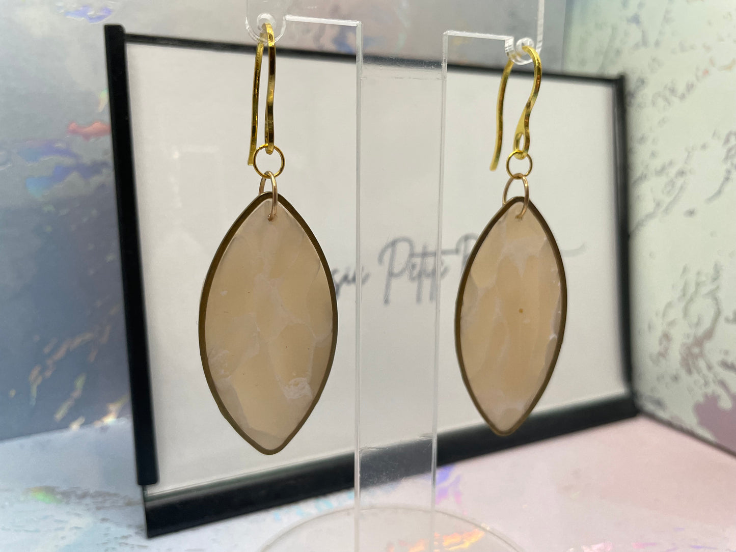 Boucles d'oreilles longues en marbre beige - Acier inoxydable
