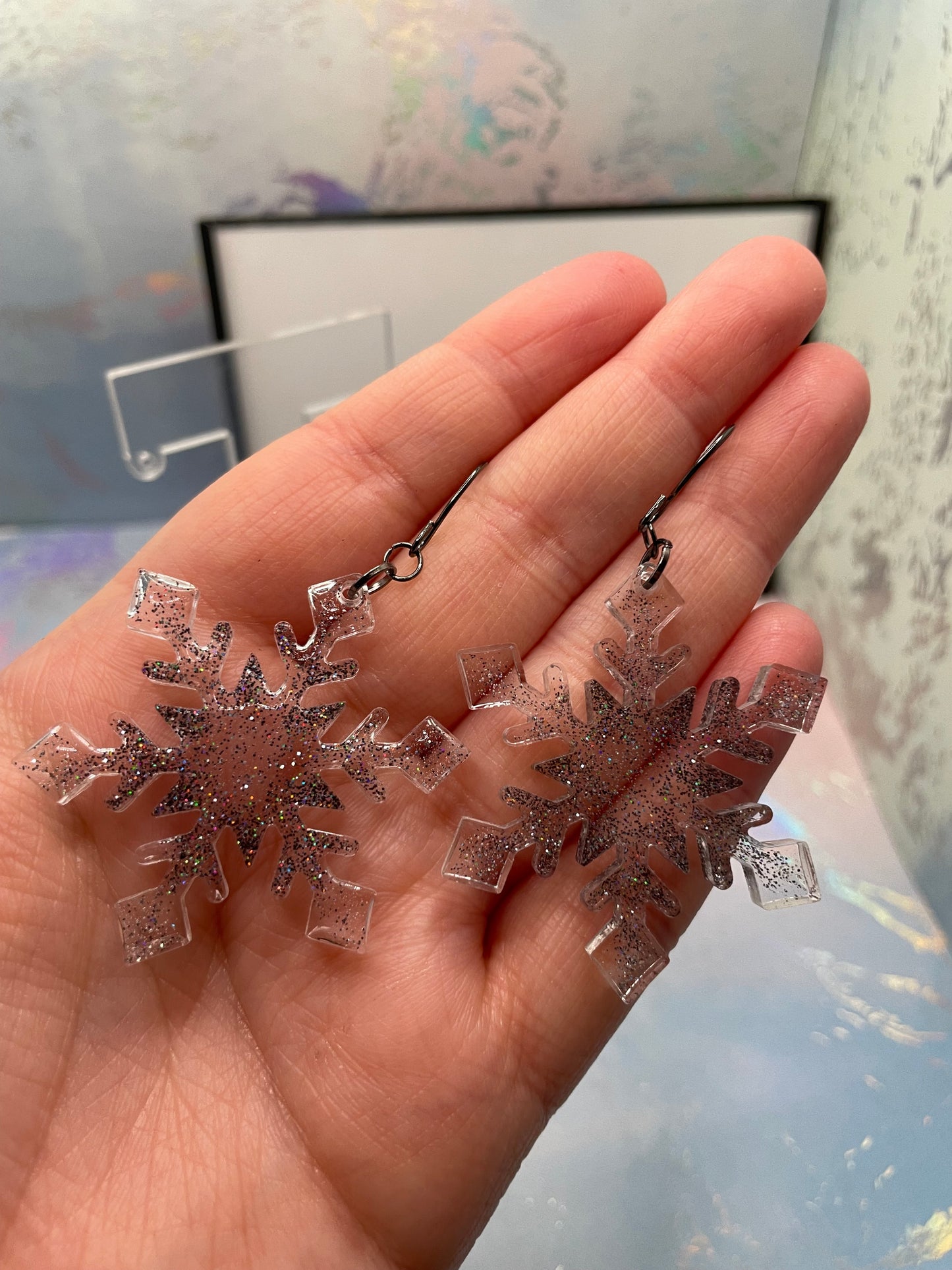 Boucles d'oreilles flocon de neige gris scintillant
