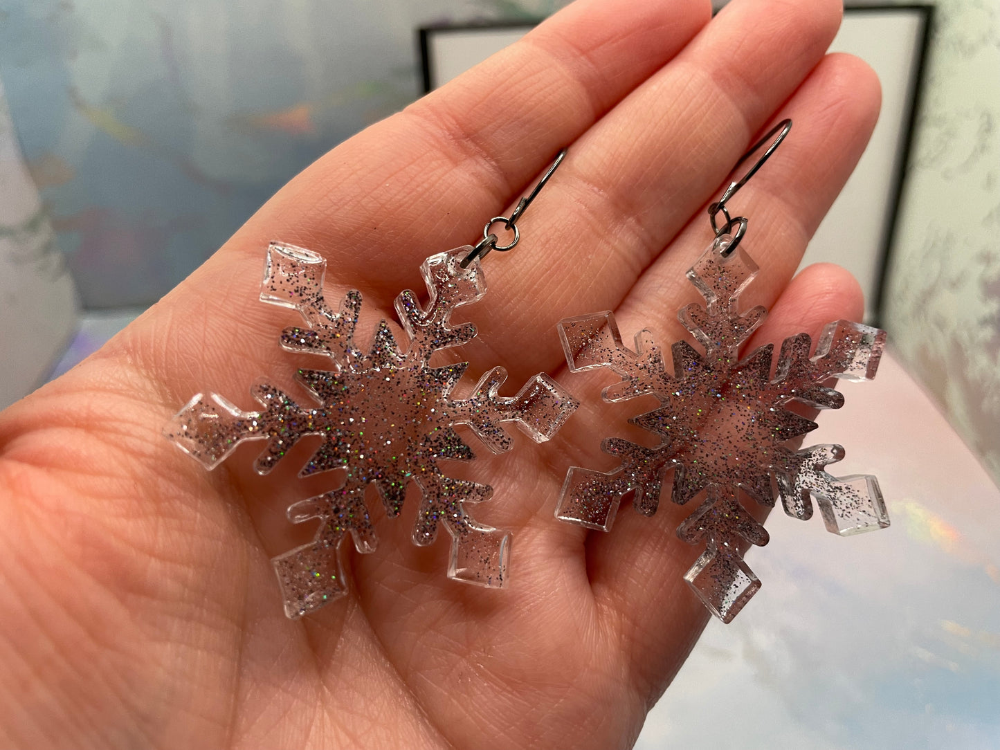 Boucles d'oreilles flocon de neige gris scintillant