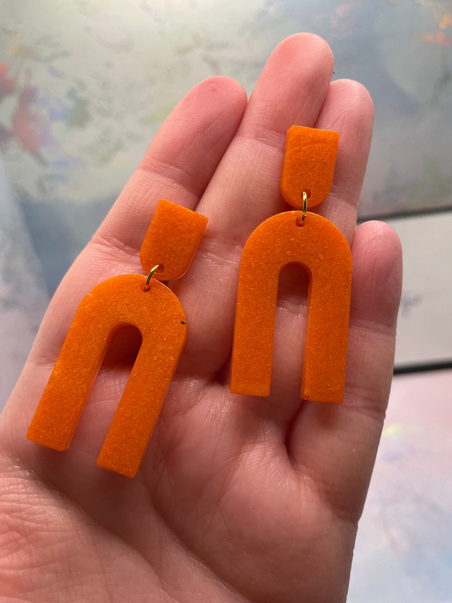 Boucles d'oreilles en forme d'arche orange audacieuse – sans nickel