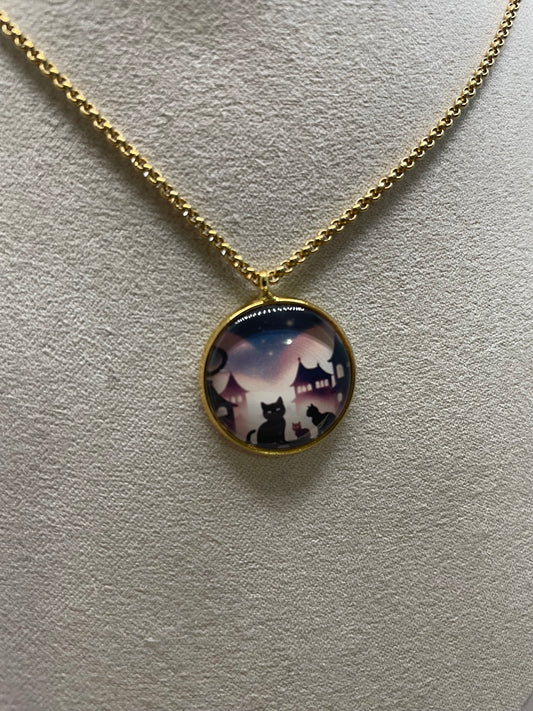 Collier Silhouette de Chat Noir (Cabochon Doré)