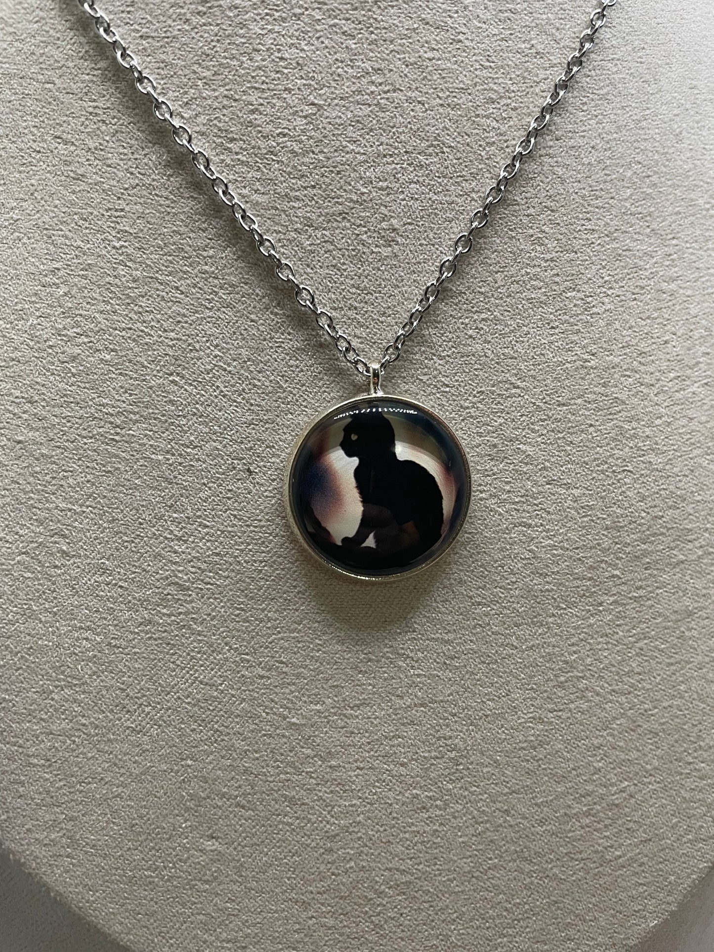 Collier Silhouette de Chat Noir (Édition Argent)-Acier Inoxydable+Sans Nickel