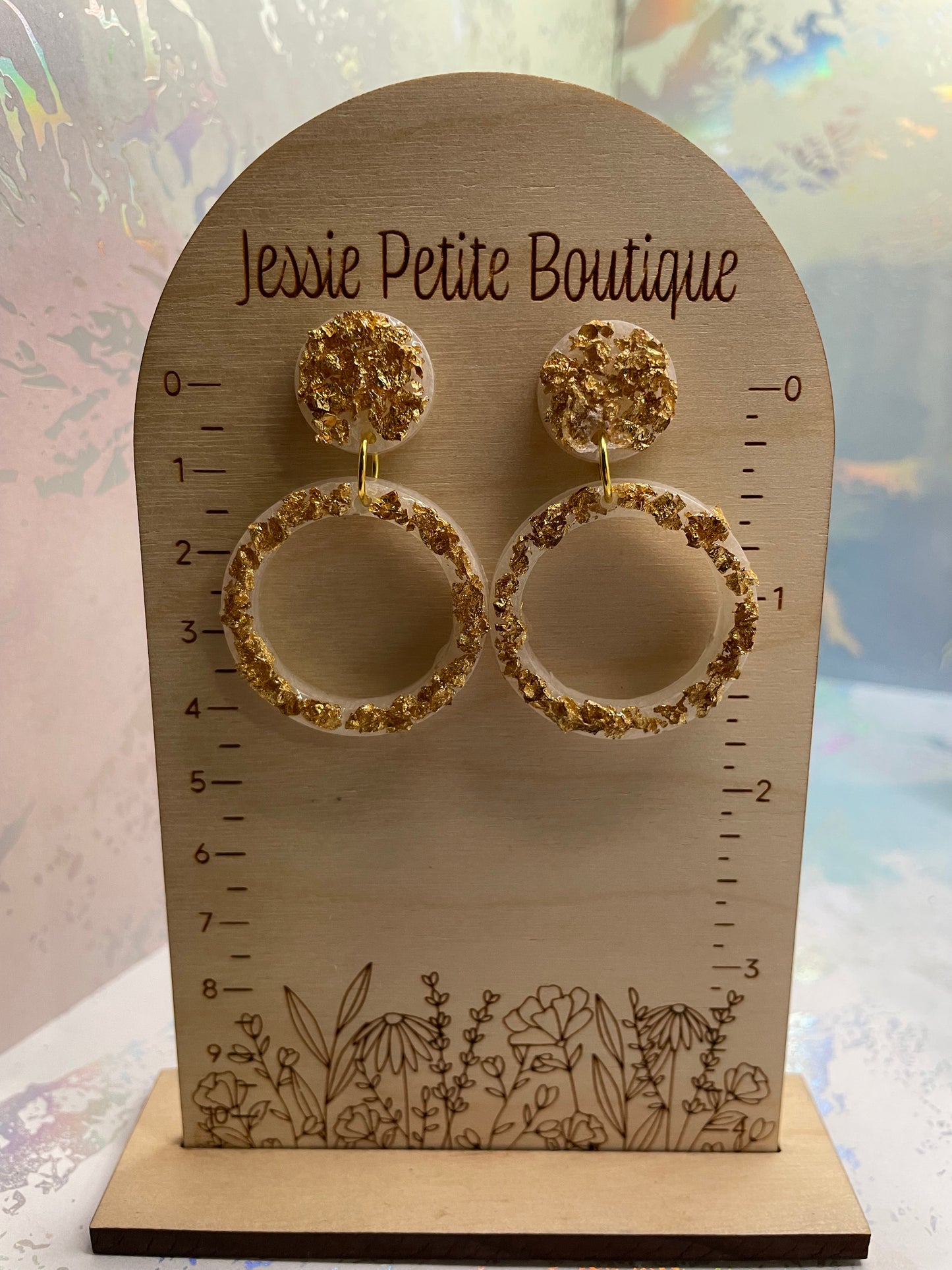 Boucles d'oreilles cercle blanc avec feuille d'or - Sans nickel