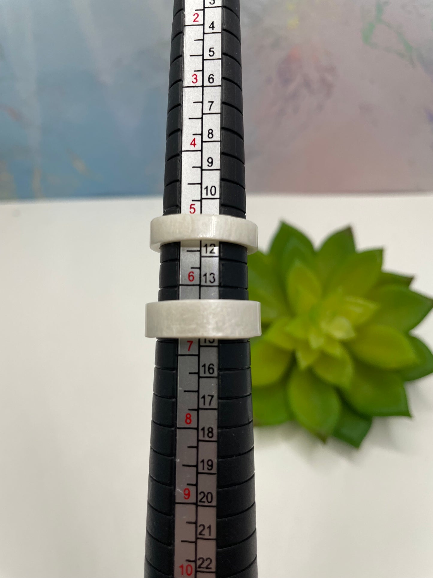 Bague blanche en résine