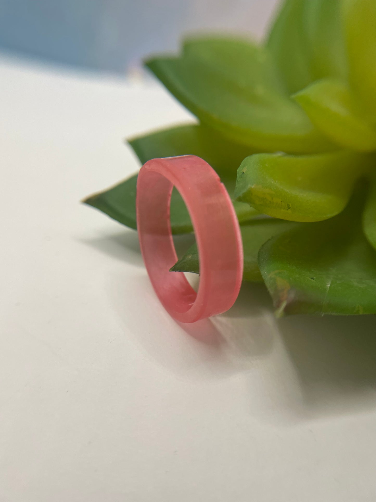 Bague en résine rose- Taille 12 US