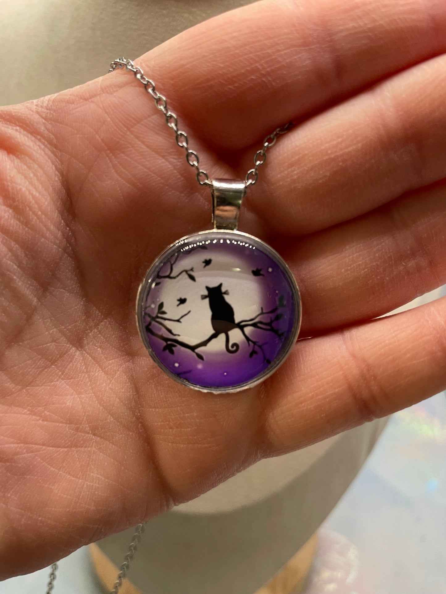 Collier Silhouette de Chat Noir – Nuit Mauve-Acier Inoxydable+Sans Nickel