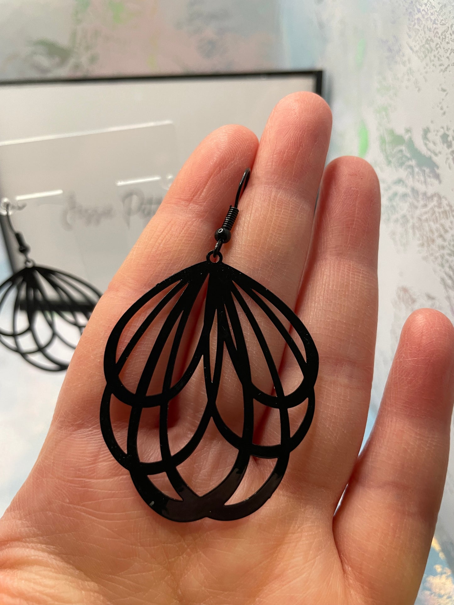 Boucles d'oreilles pendantes ovales noires