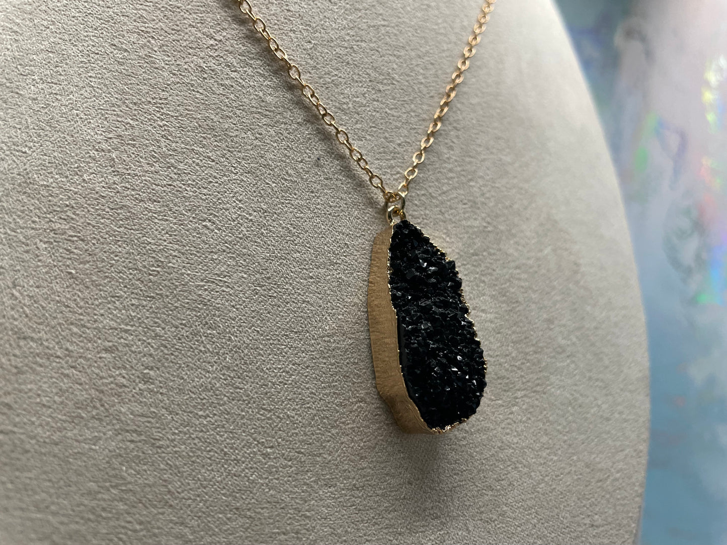 Ensemble fausses pierres noires ovales