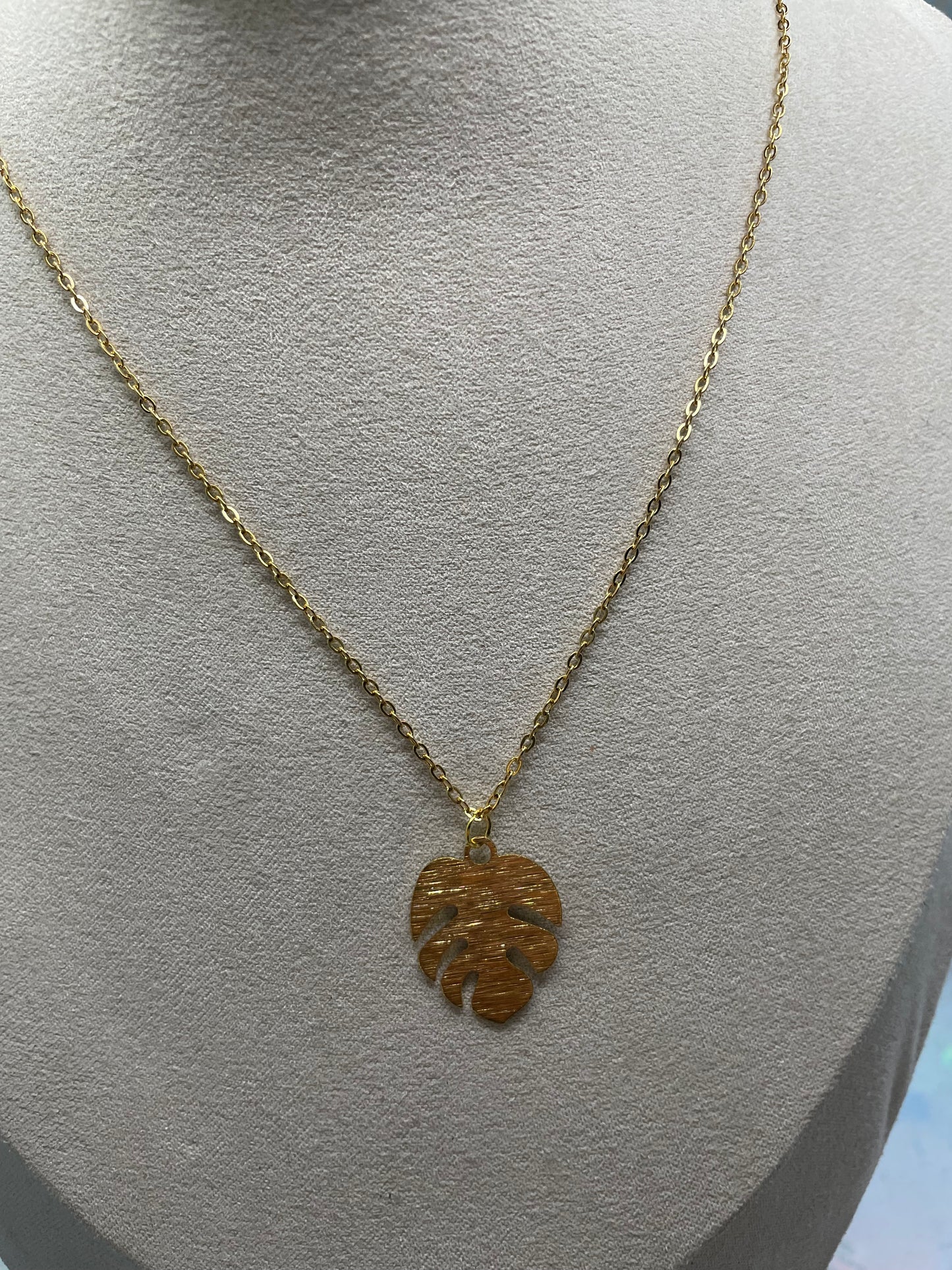 Collier Feuille de Monstera Dorée-Sans Nickel