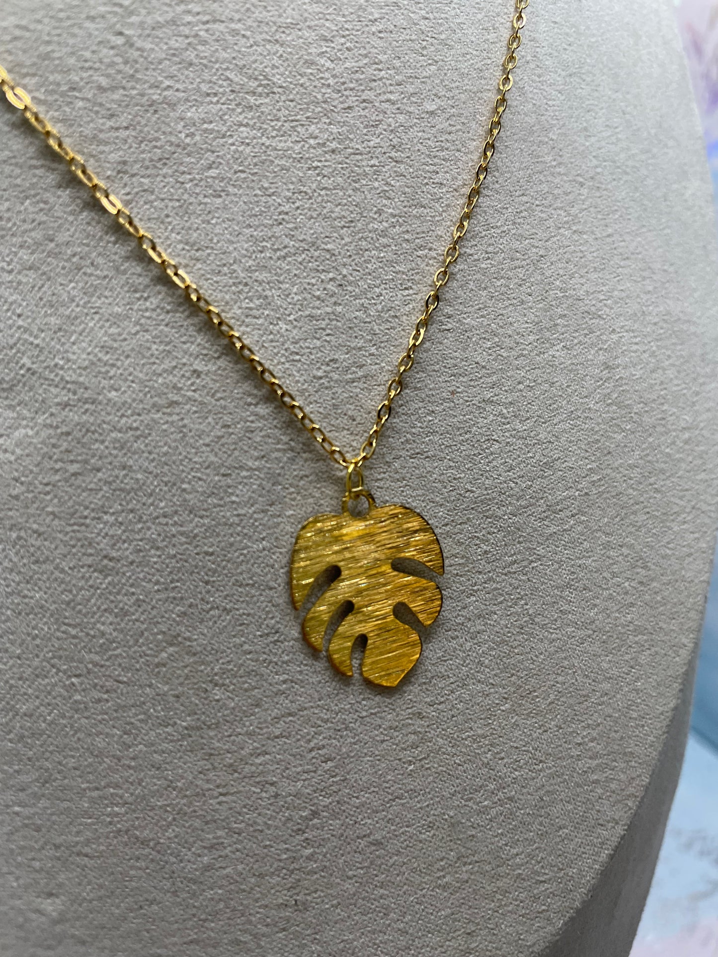 Collier Feuille de Monstera Dorée-Sans Nickel