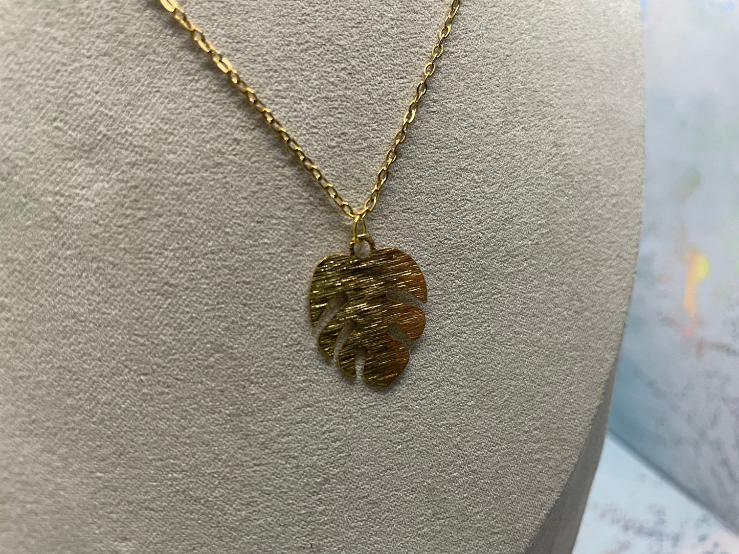 Collier Feuille de Monstera Dorée-Sans Nickel