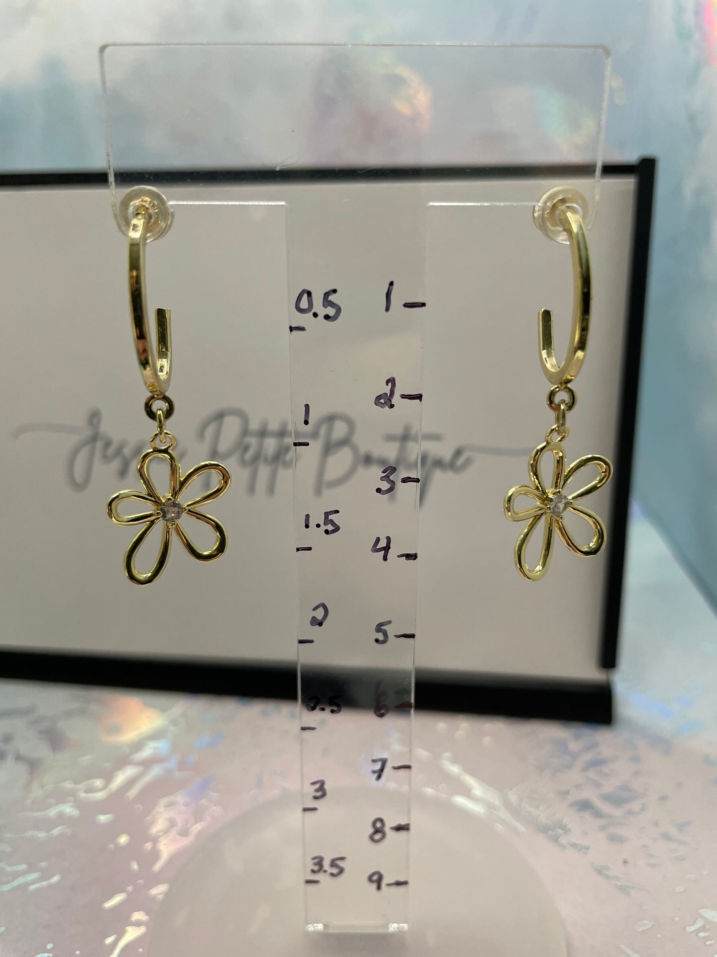 Boucles d’oreilles fleur dorée+zirconia