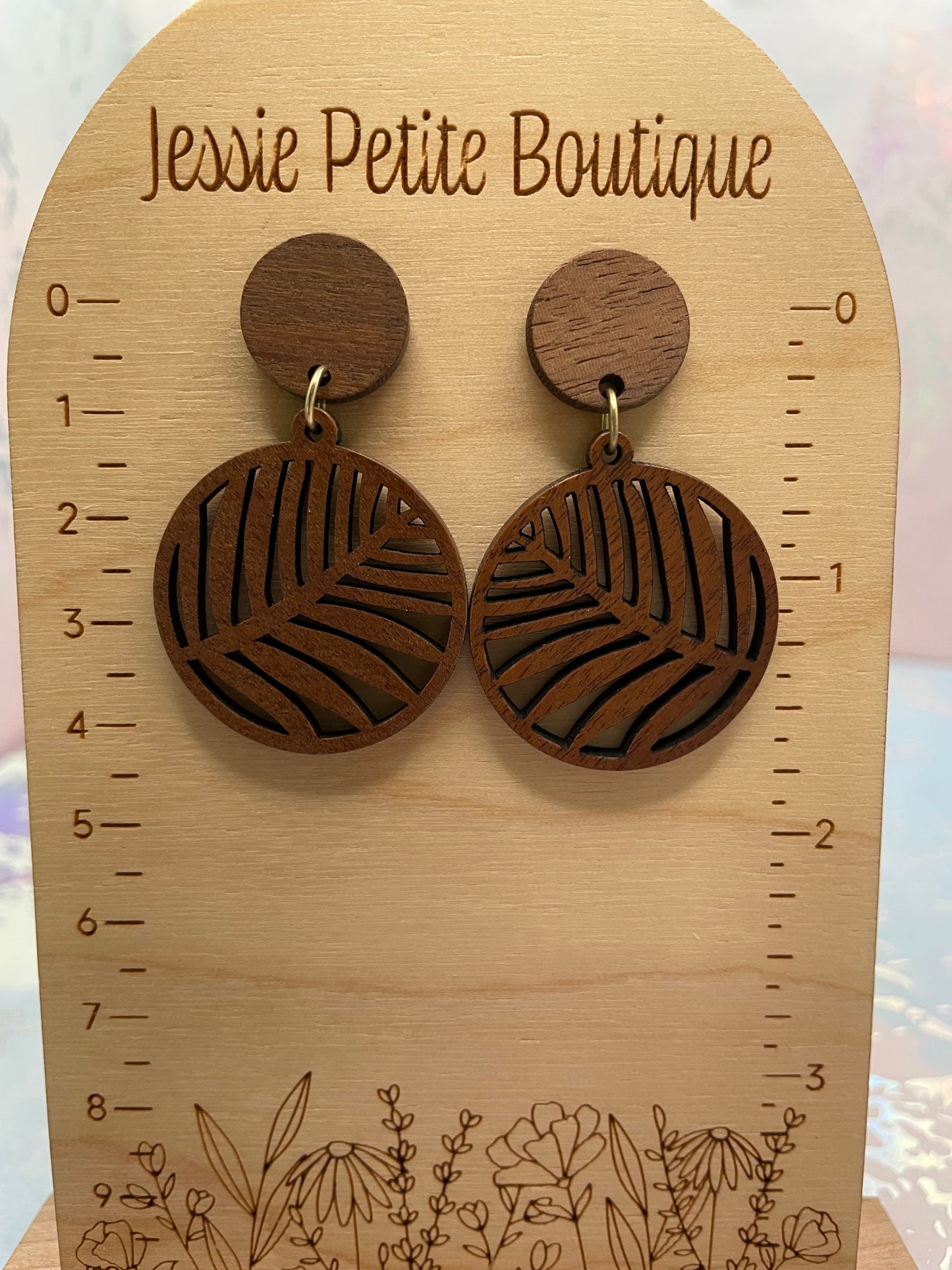 Boucles d’oreilles en bois motif feuille