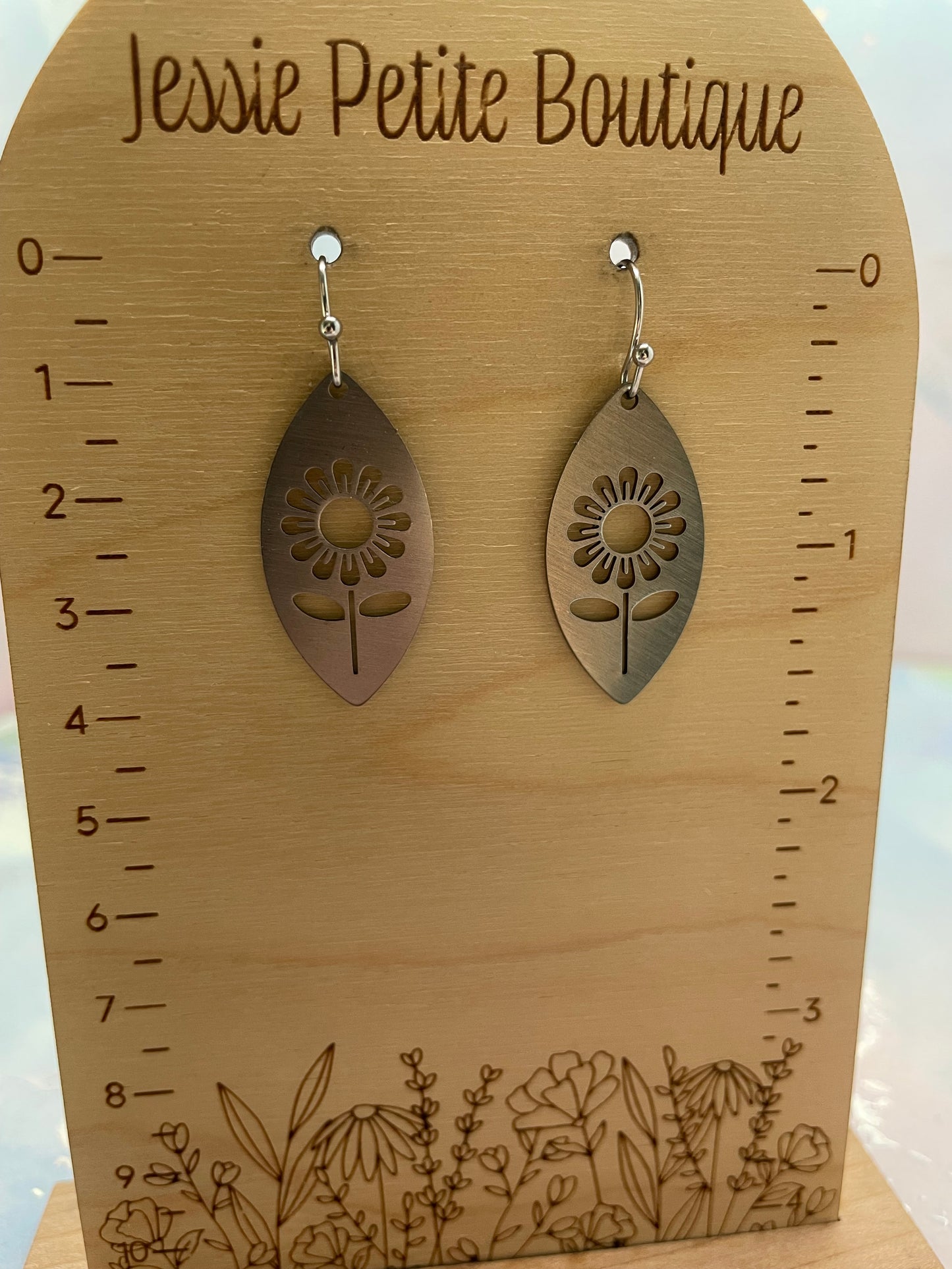 Boucles d’oreilles Marguerite Ovales Pointues- Acier Inoxydable