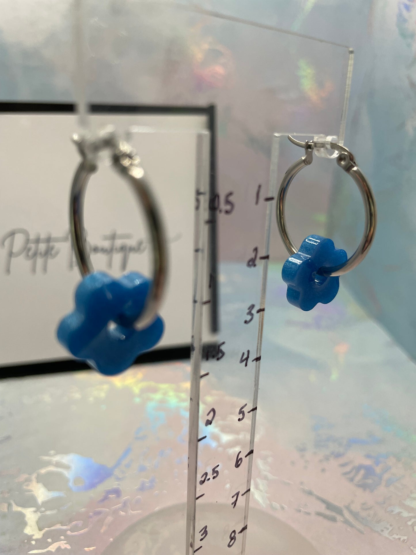 Anneaux avec petite fleur bleue brillante-Acier Inoxydable