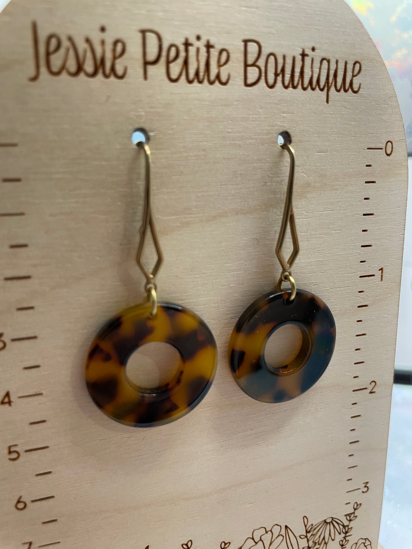 Boucles d'oreilles beigne en acrylique tortoise-Sans Nickel