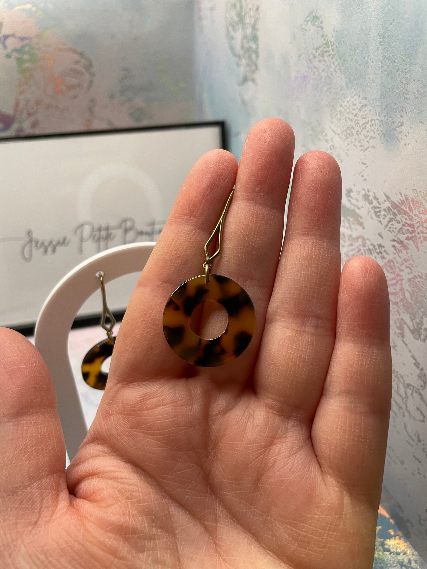 Boucles d'oreilles beigne en acrylique tortoise-Sans Nickel