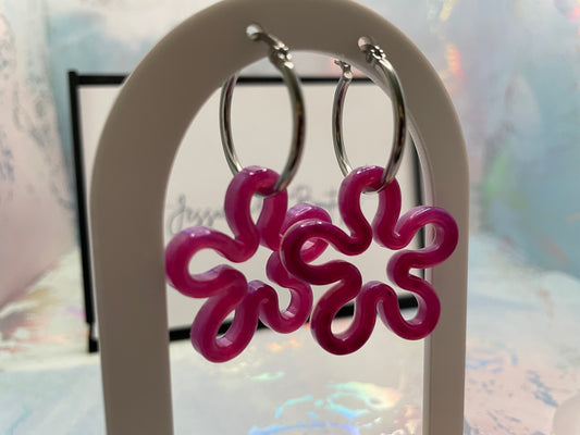 Boucles d’oreilles anneaux avec fleur mauve brillante-Acier Inoxydable