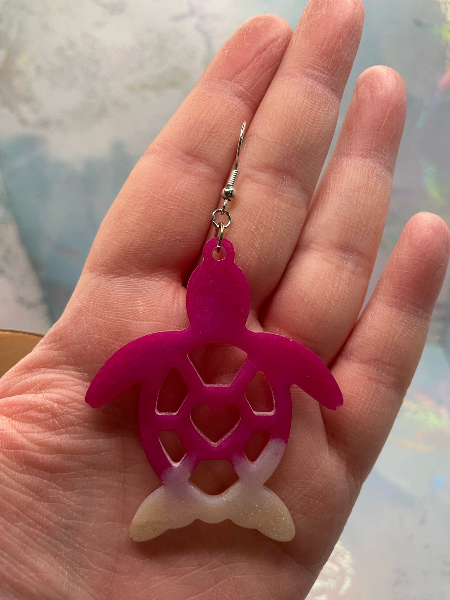 Boucles d’oreilles tortue en résine avec cœur ajouré-Sans Nickel