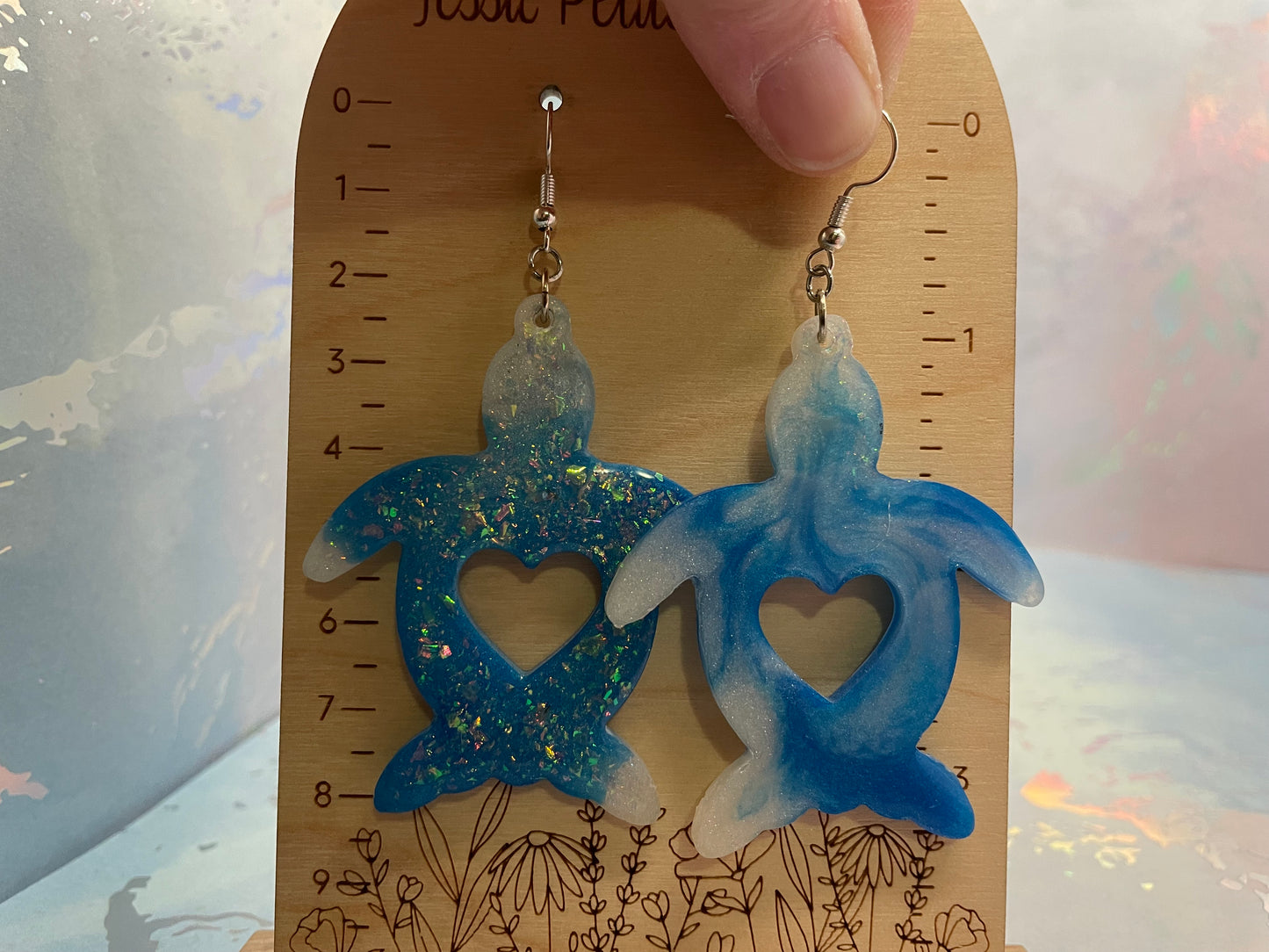 Boucles d’oreilles tortue en résine avec cœur ajouré-Sans Nickel