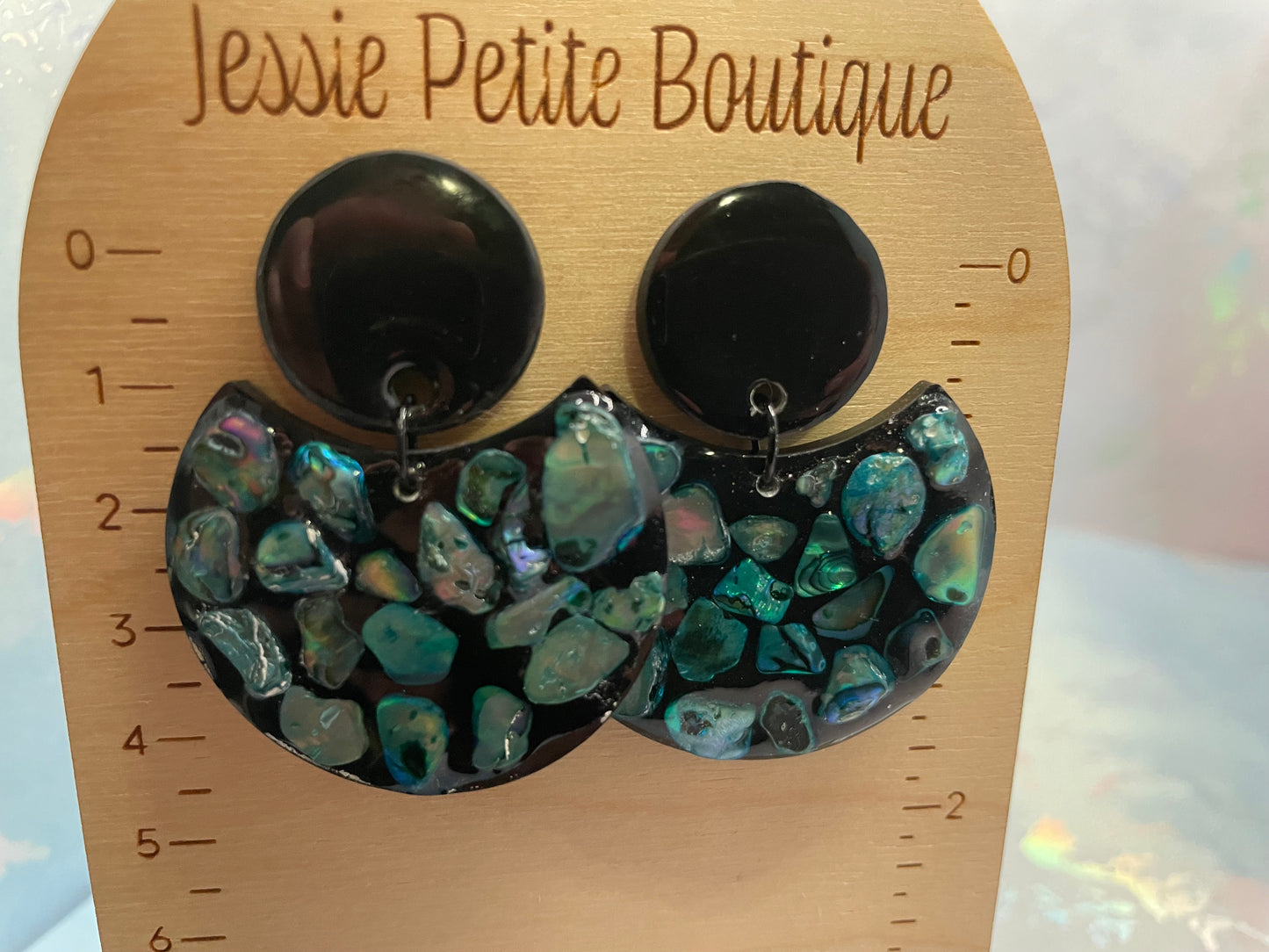 Boucles d’oreilles demi-lune noir et coquillage bleu-Sans Nickel