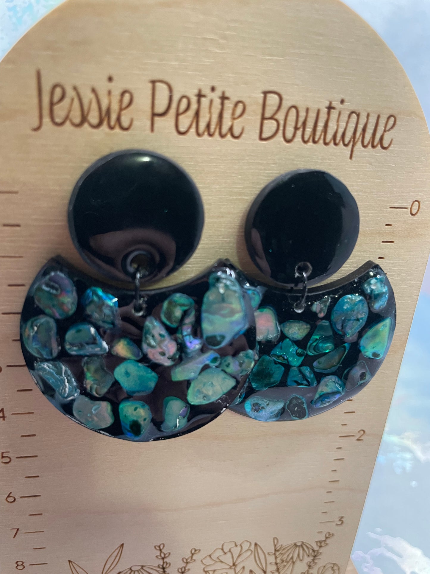Boucles d’oreilles demi-lune noir et coquillage bleu-Sans Nickel