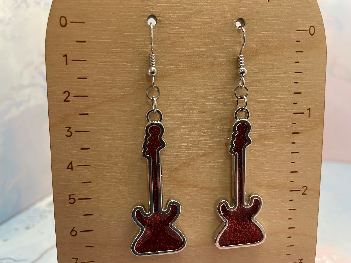 Boucles d’oreilles guitare électrique rouge brillante-Sans Nickel