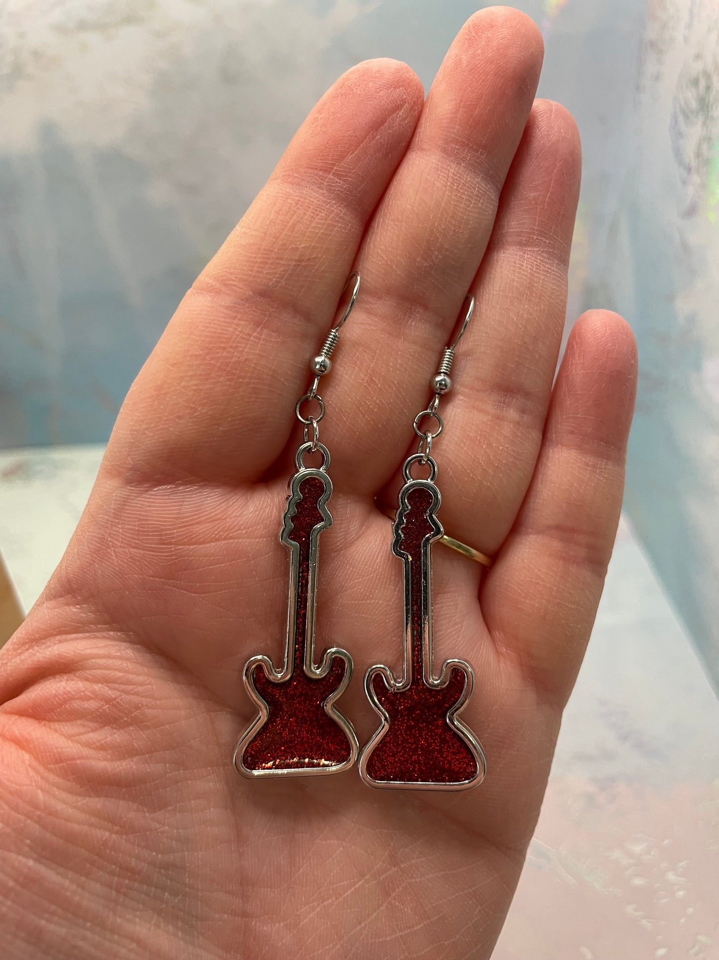 Boucles d’oreilles guitare électrique rouge brillante-Sans Nickel