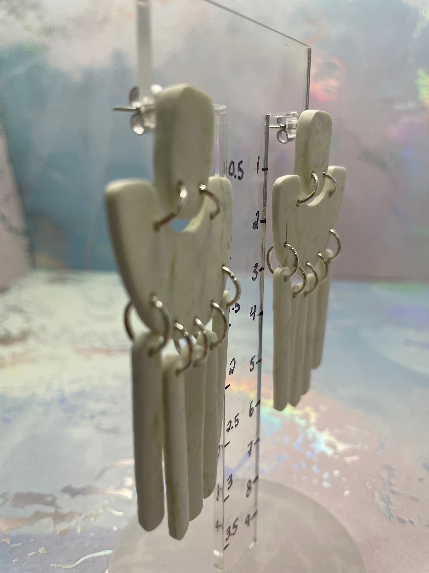 Monique: Boucles d’oreilles argile marbrée vert pâle-Sans Nickel