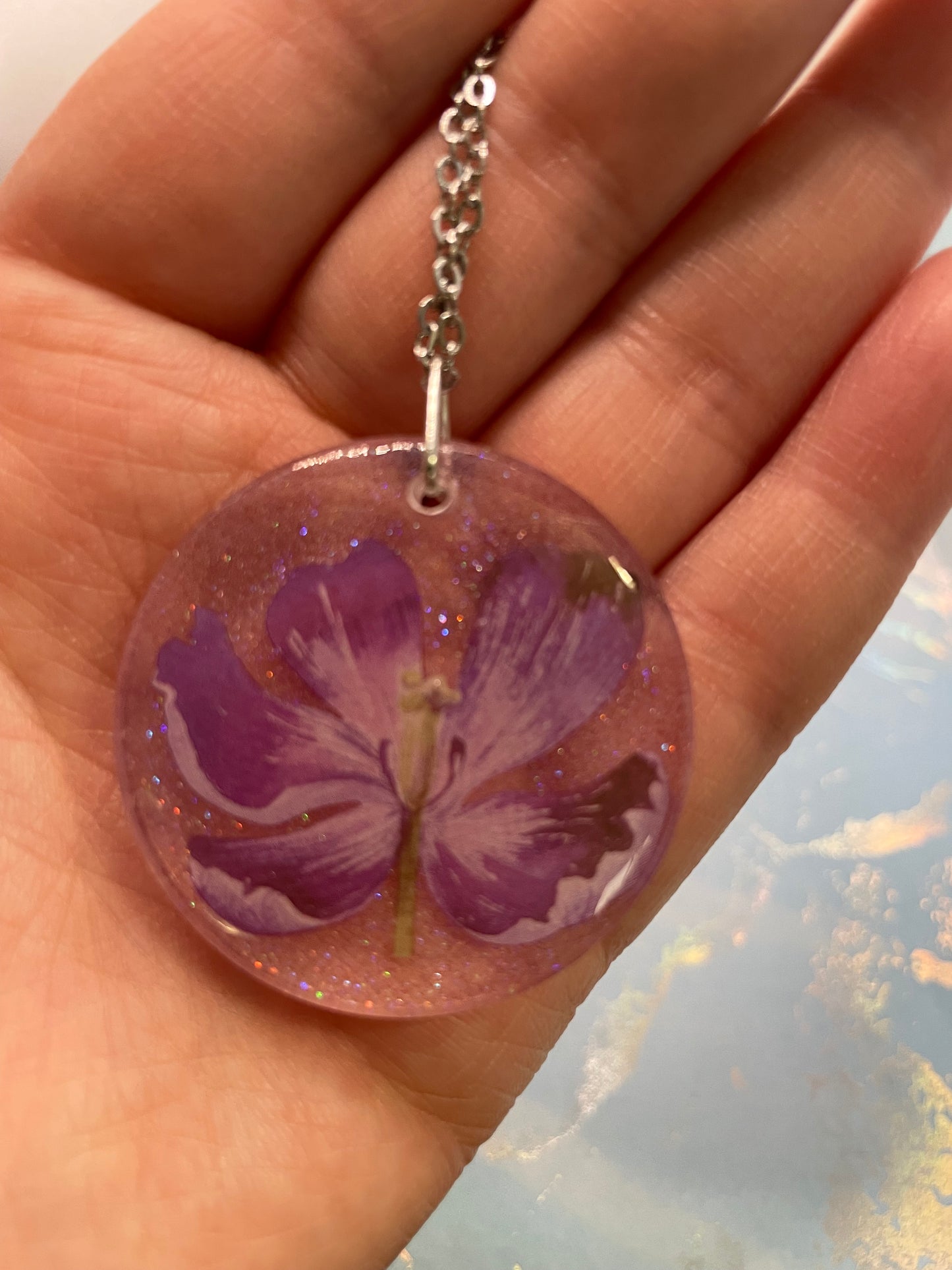 Collier fleur mauve scintillante – 25'' Sans Nickel+Acier Inoxydable