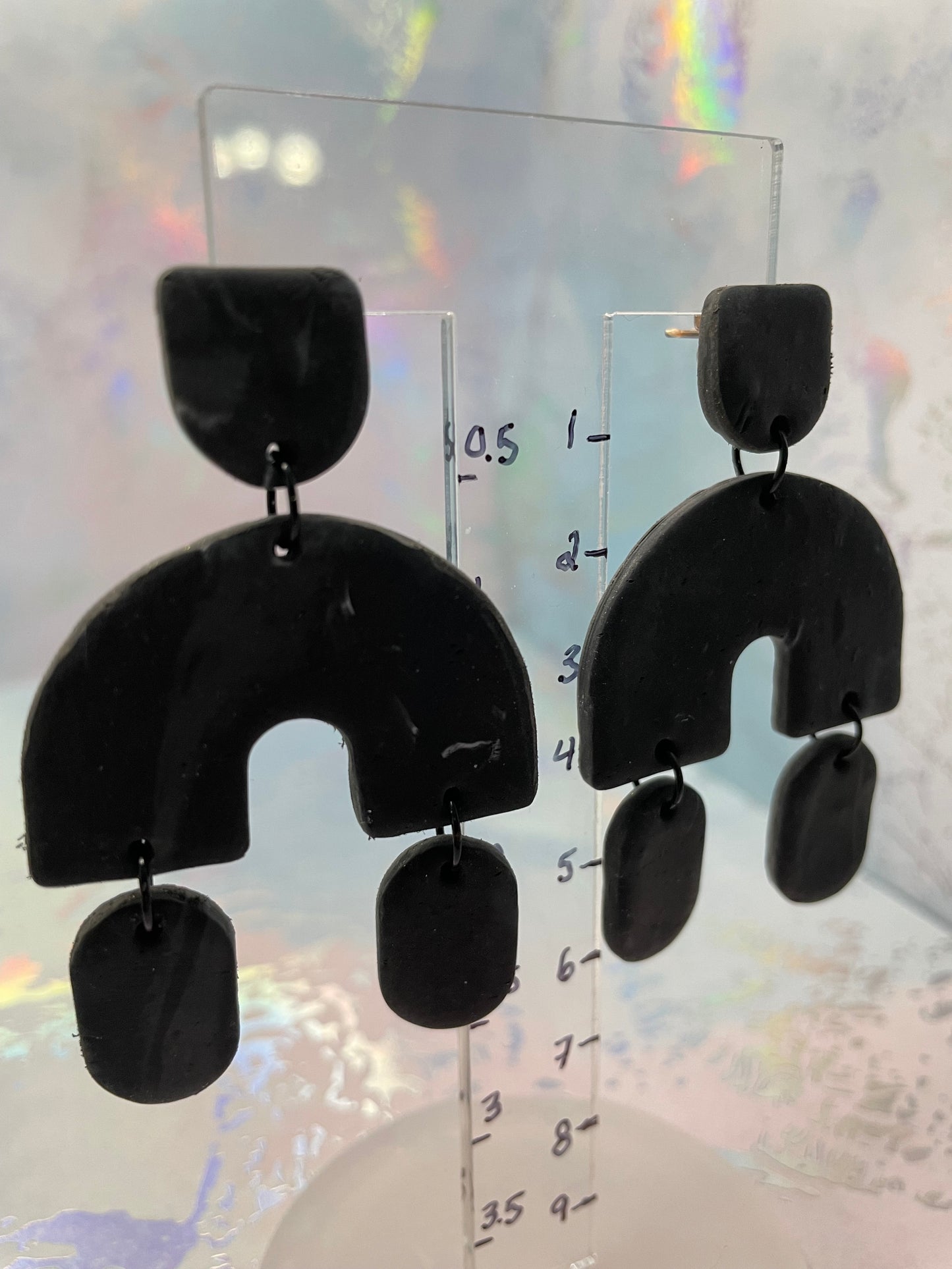 Boucles d’oreilles arche noires marbrés-Sans Nickel