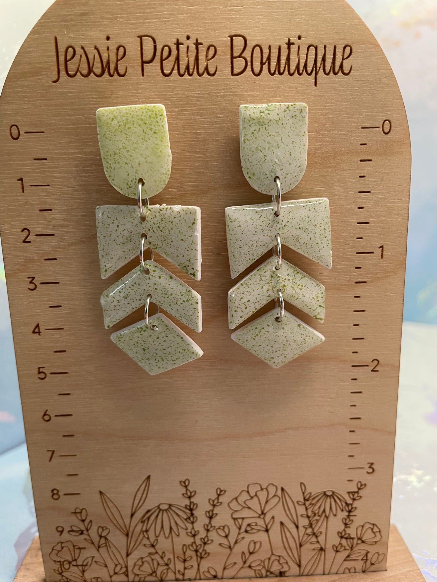 Boucles d’oreilles géométriques vert moucheté