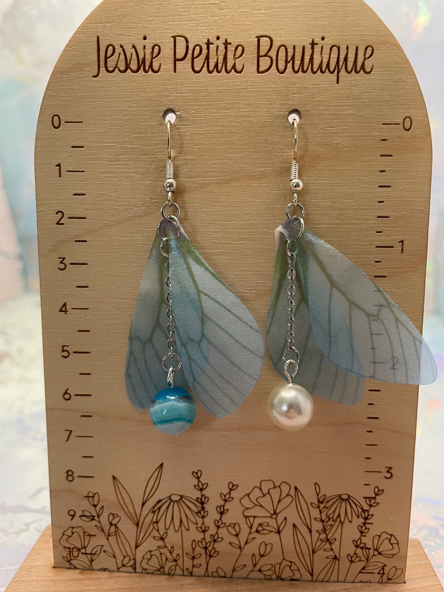 Boucles d’oreilles pendantes ailes de papillon avec billes