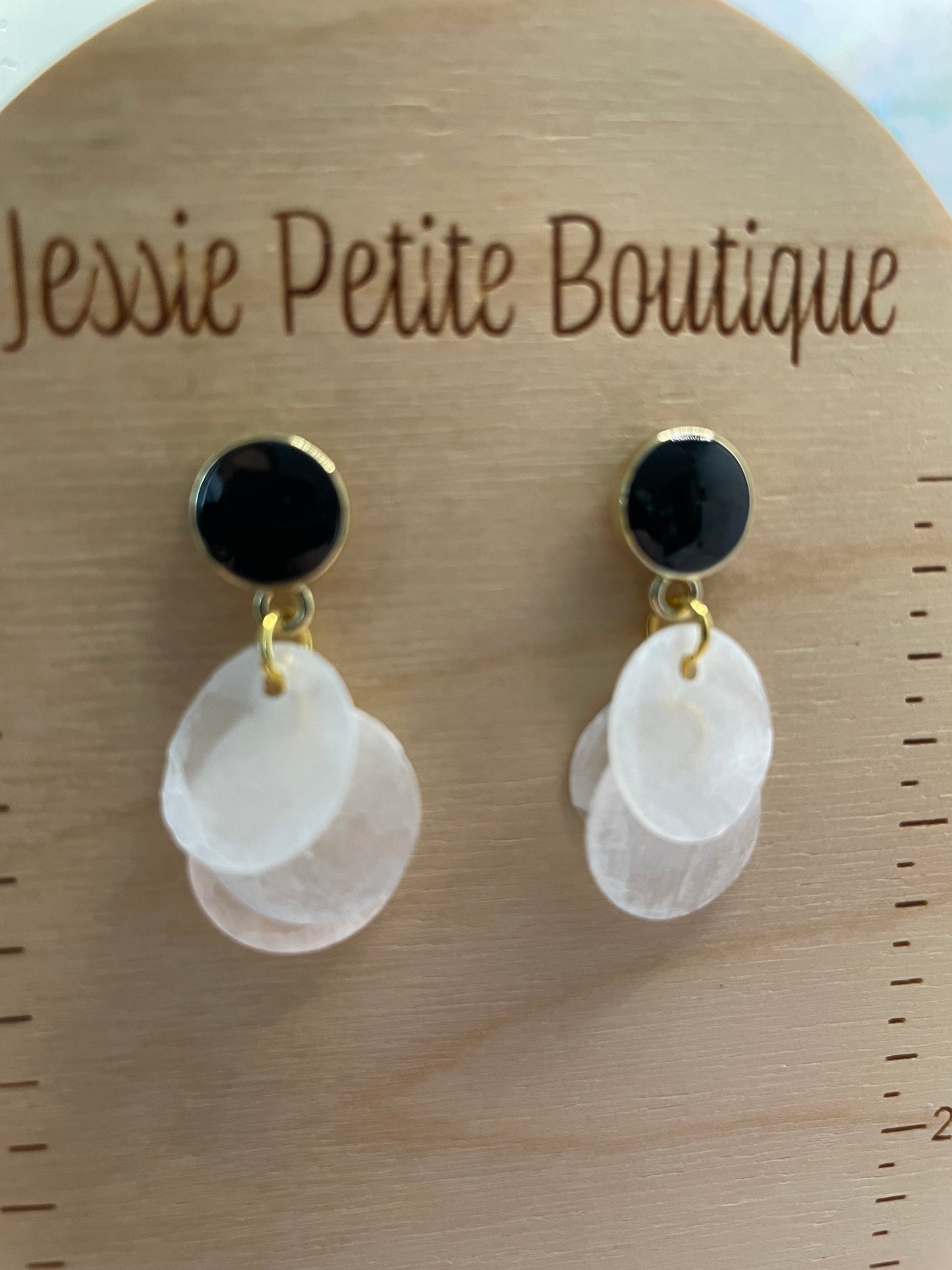 Boucles d’oreilles avec coquillage blanc pendant-Sans Nickel