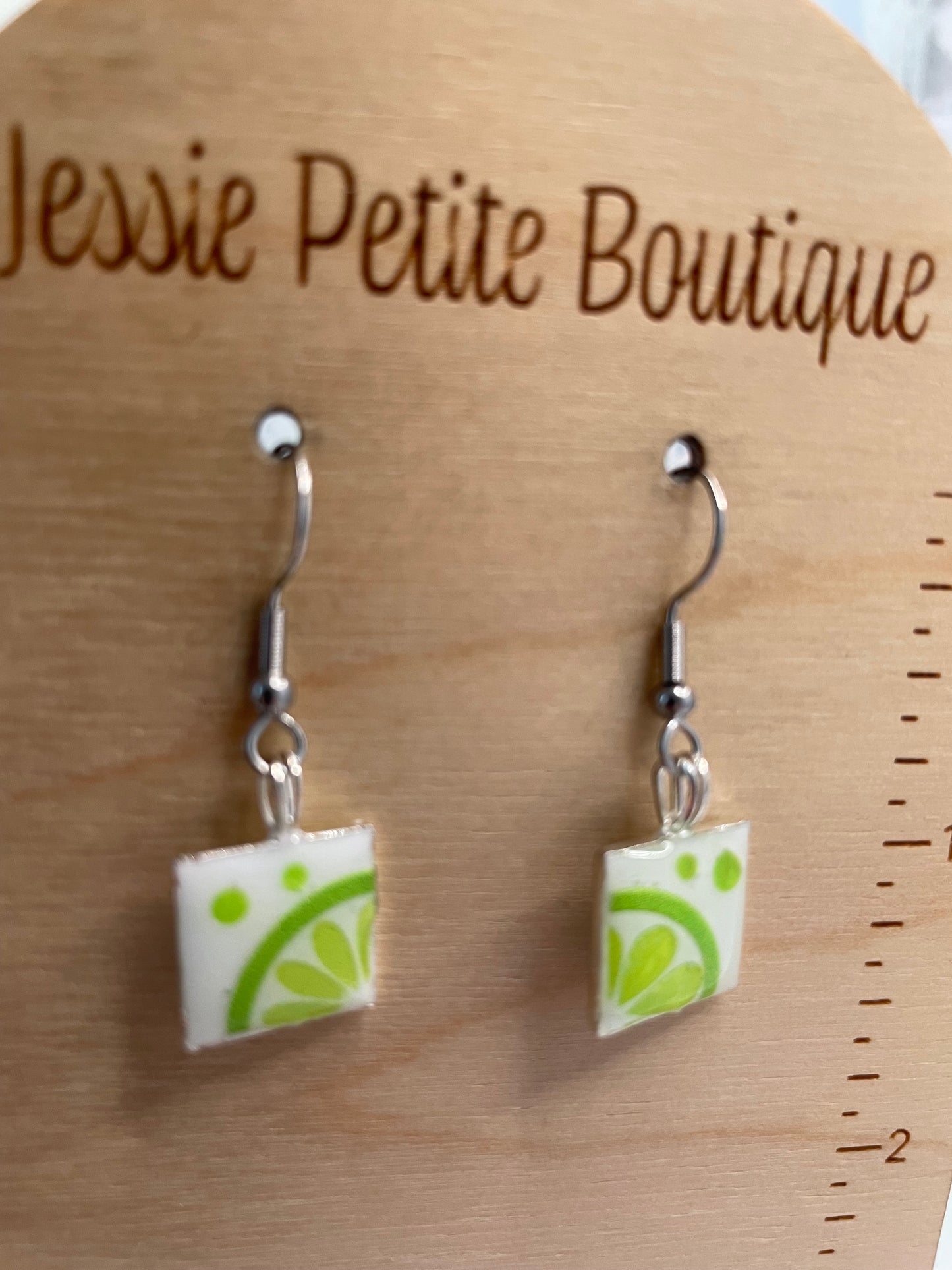 Boucles d’oreilles carrées citron/lime en résine-Acier Inoxydable