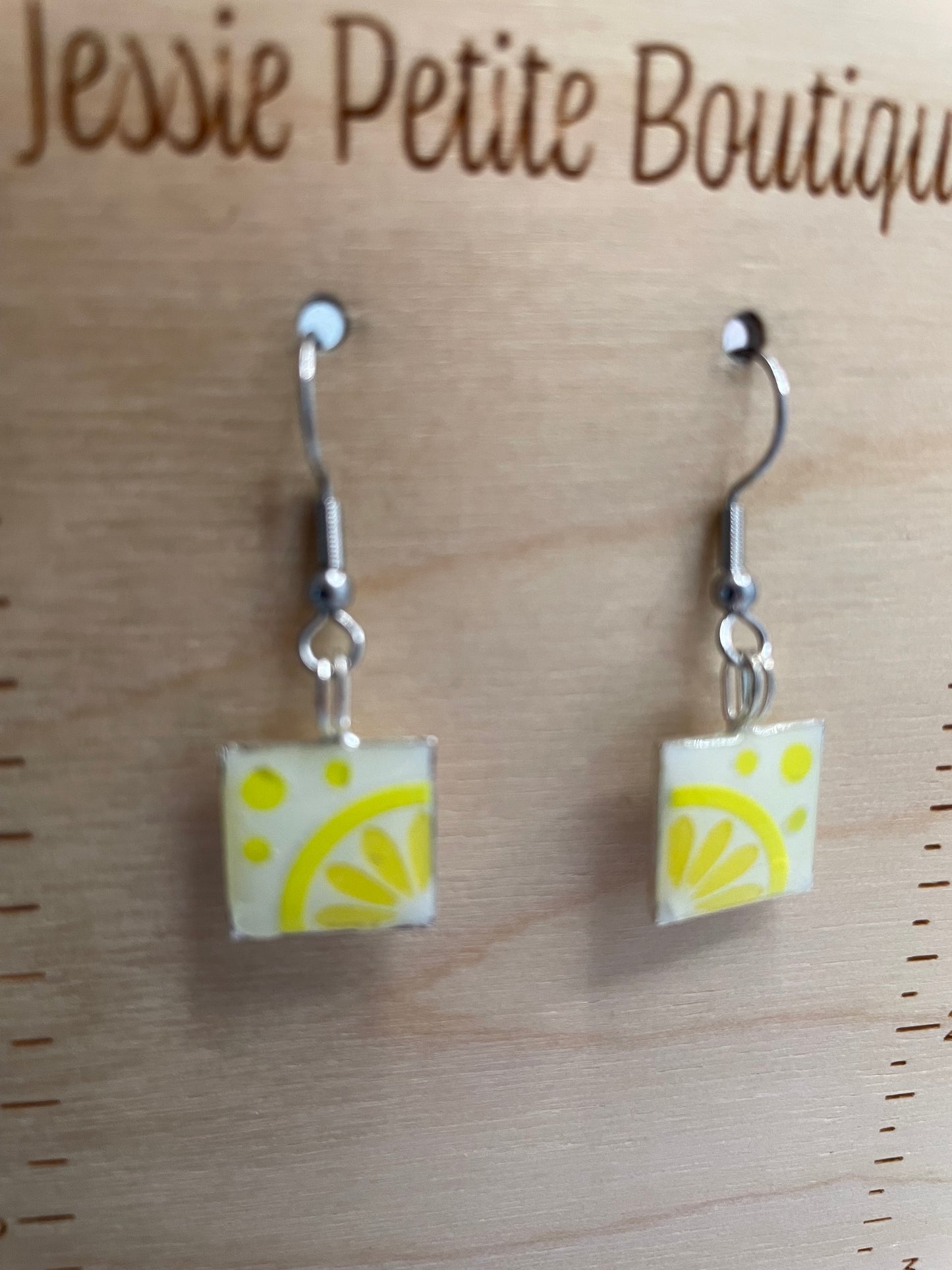 Boucles d’oreilles carrées citron/lime en résine-Acier Inoxydable