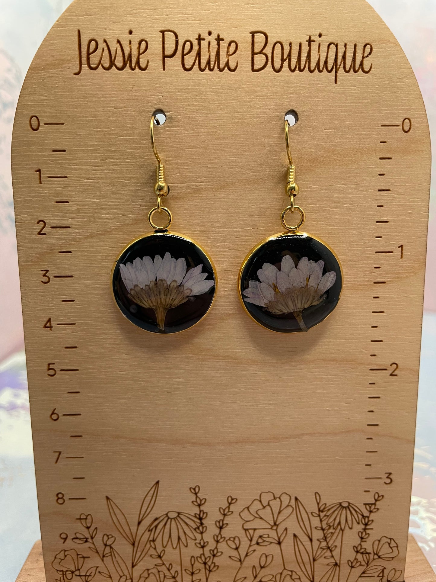 Boucles d’oreilles marguerite sur noir cabochon or-Acier Inoxydable