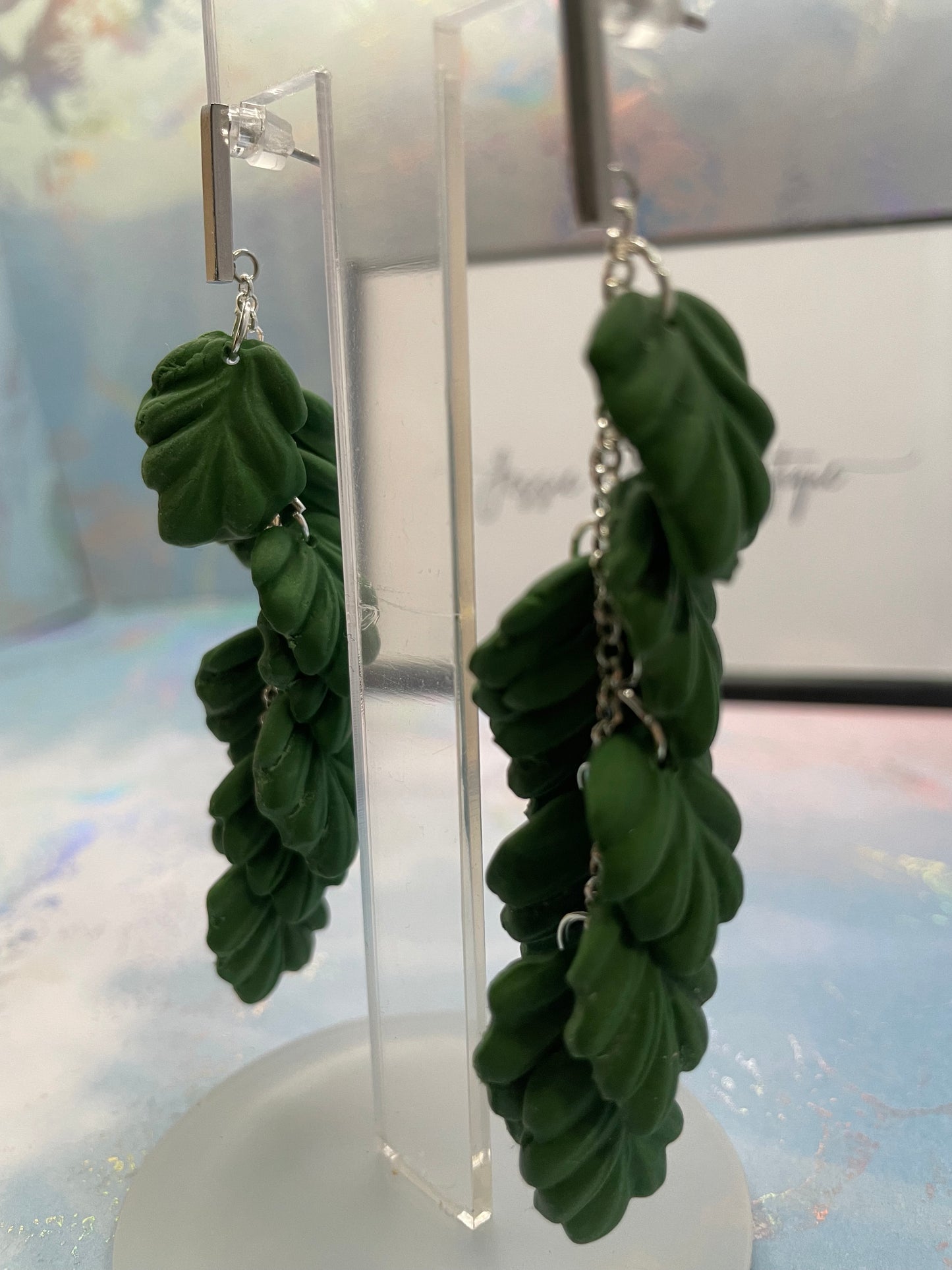Boucles d'oreilles pendantes 9cm feuille d'argile verte
