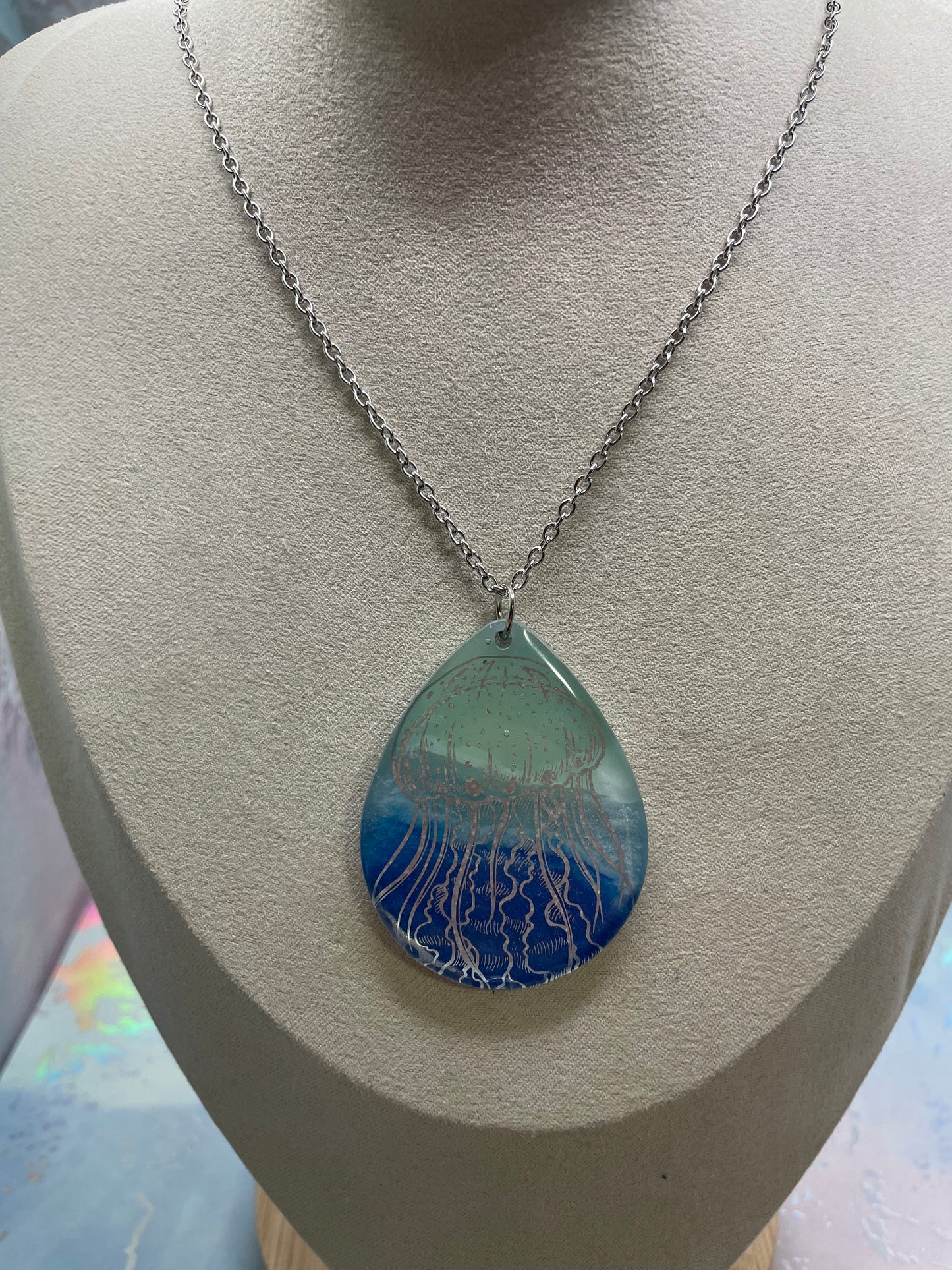 Collier goutte marine