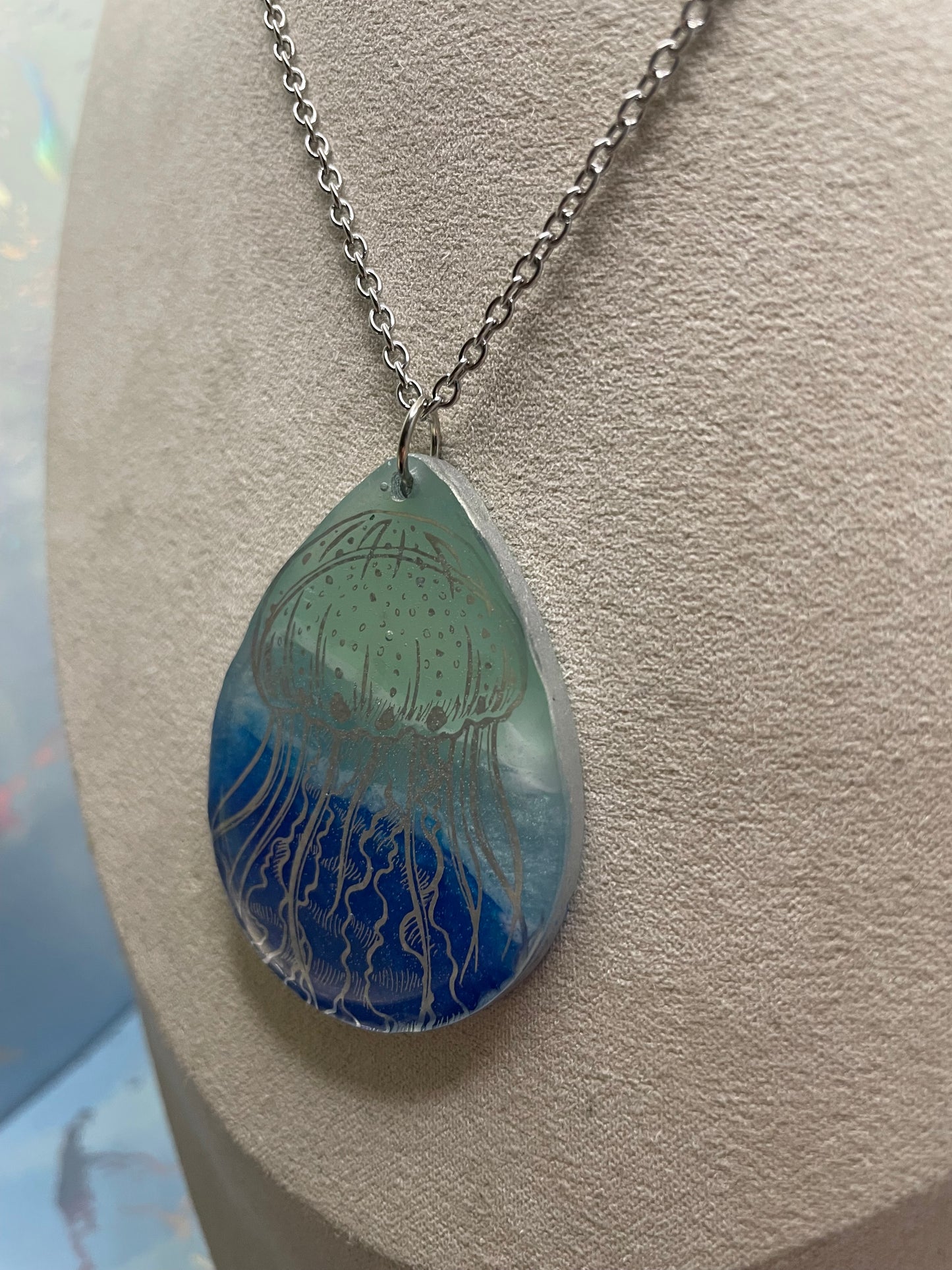 Collier goutte marine