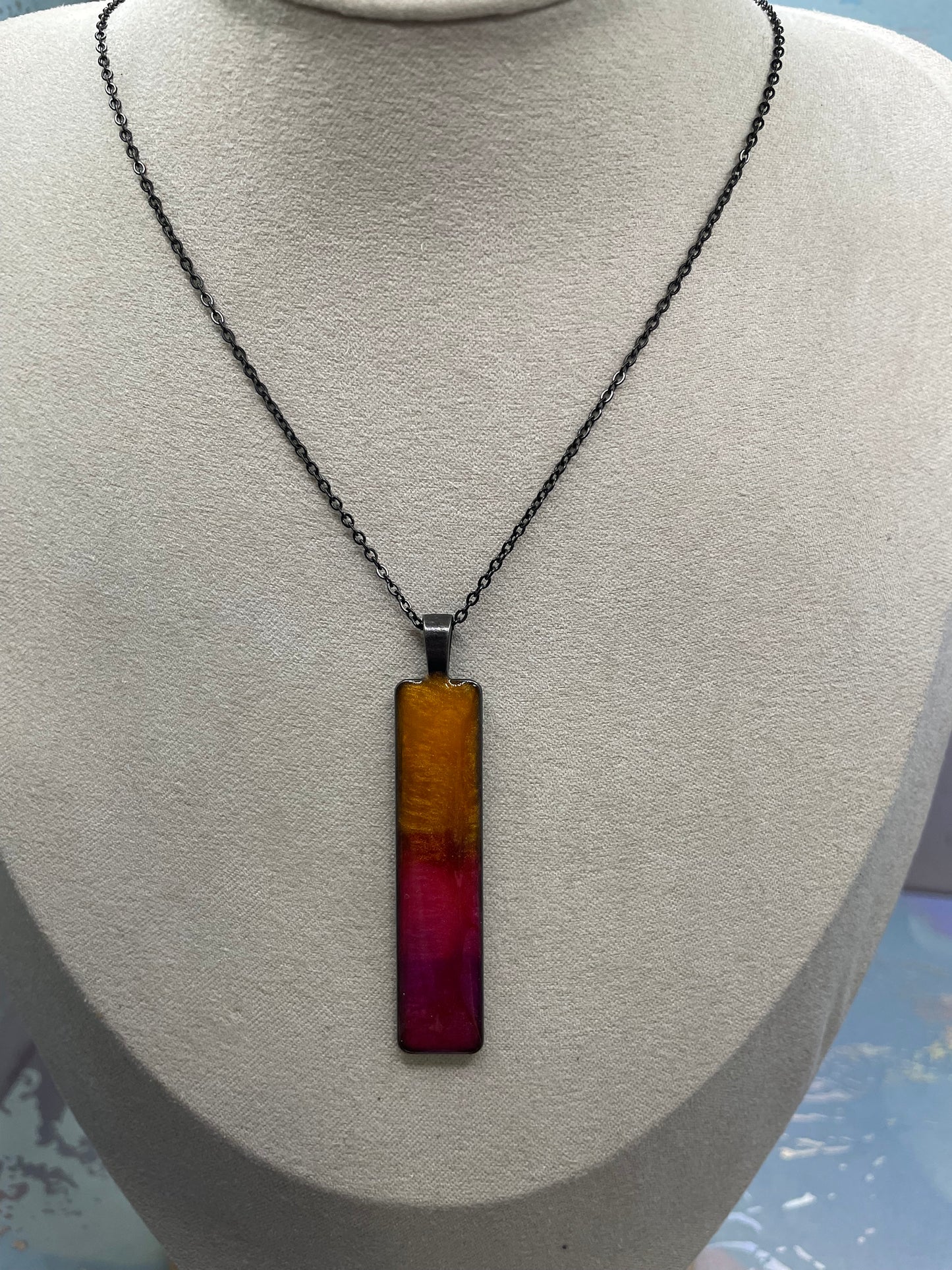 Collier ombré coucher de soleil rectangle- fini noir métallique