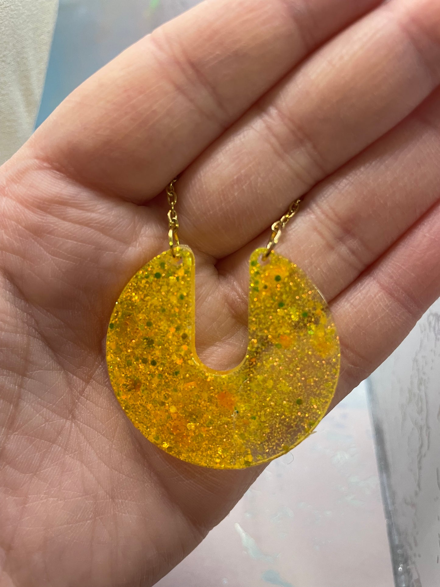 Collier en U Jaune et orange brillant