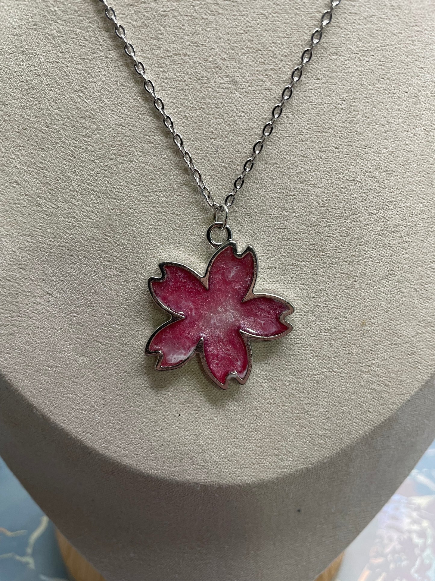 Collier Pendentif Fleur de Cerisier 