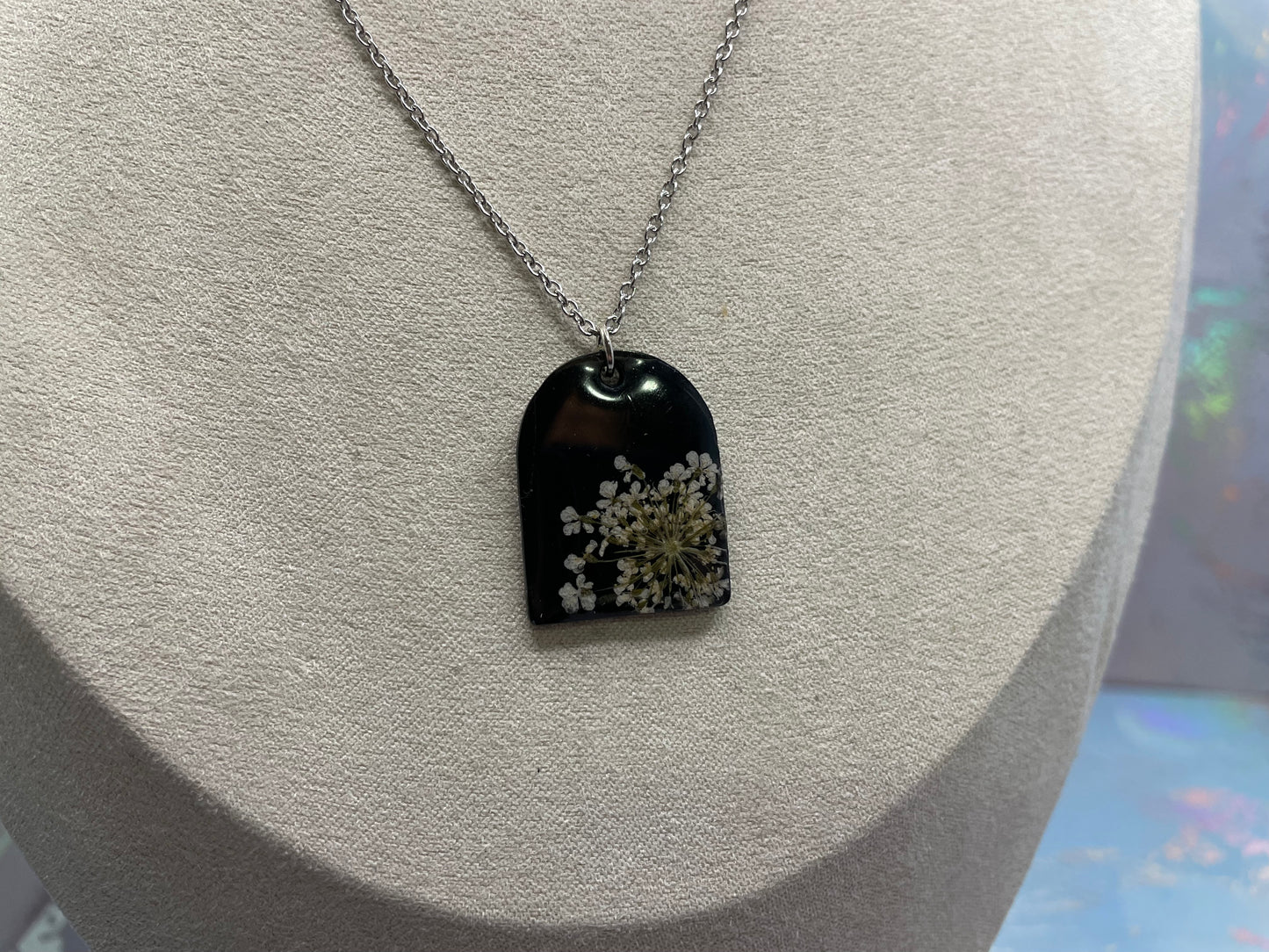 Collier Arche Carotte Sauvage