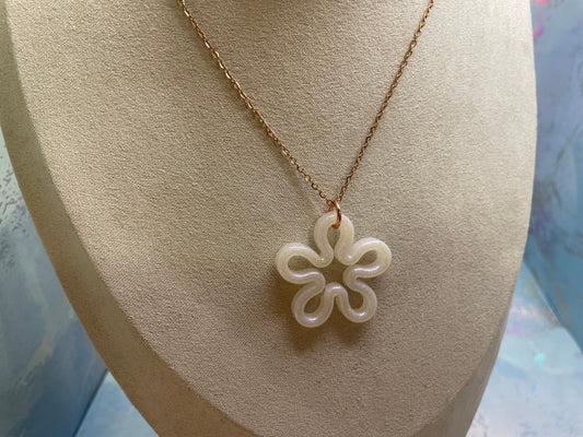Collier fleur blanc scintillant -Sans Nickel