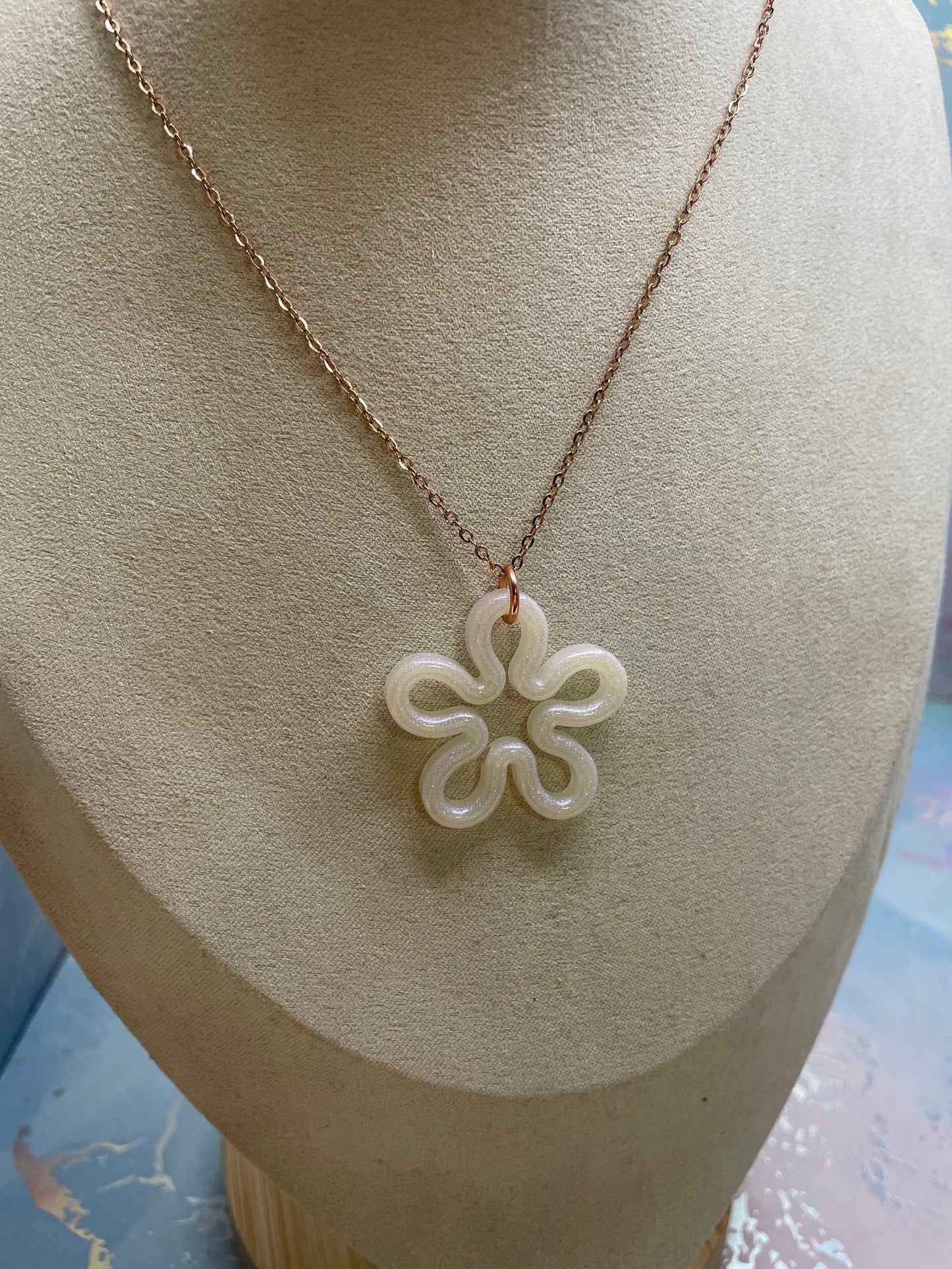 Collier fleur blanc scintillant -Sans Nickel