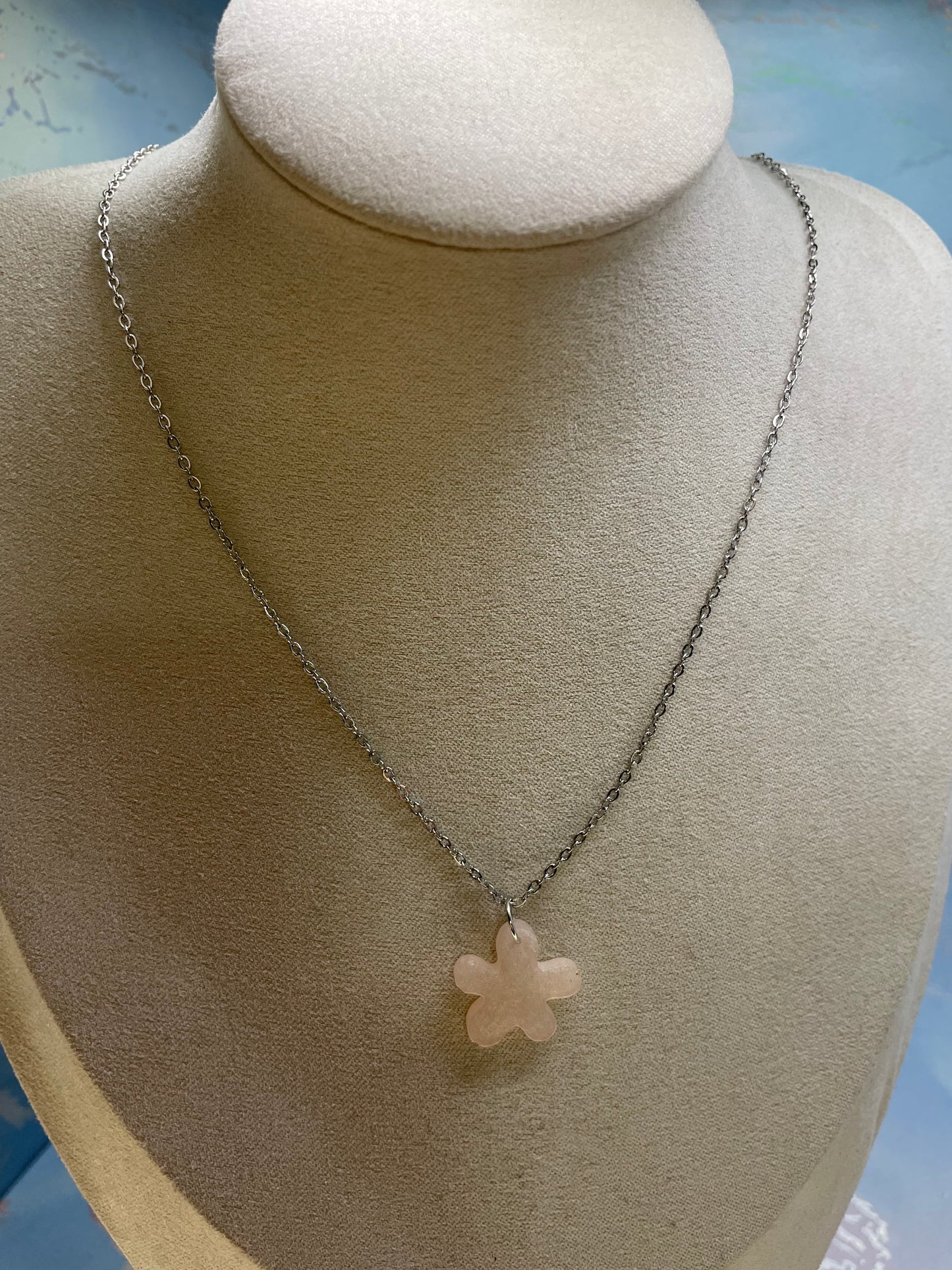 Collier pendentif fleur rose pale-Sans Nickel